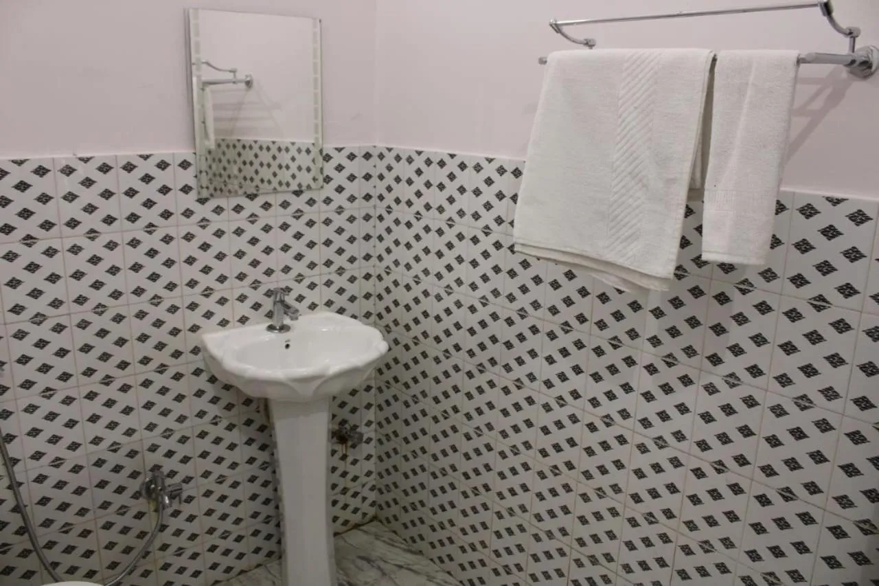 Bathroom in Green Reed Resort By Meenakshi, Kaziranga