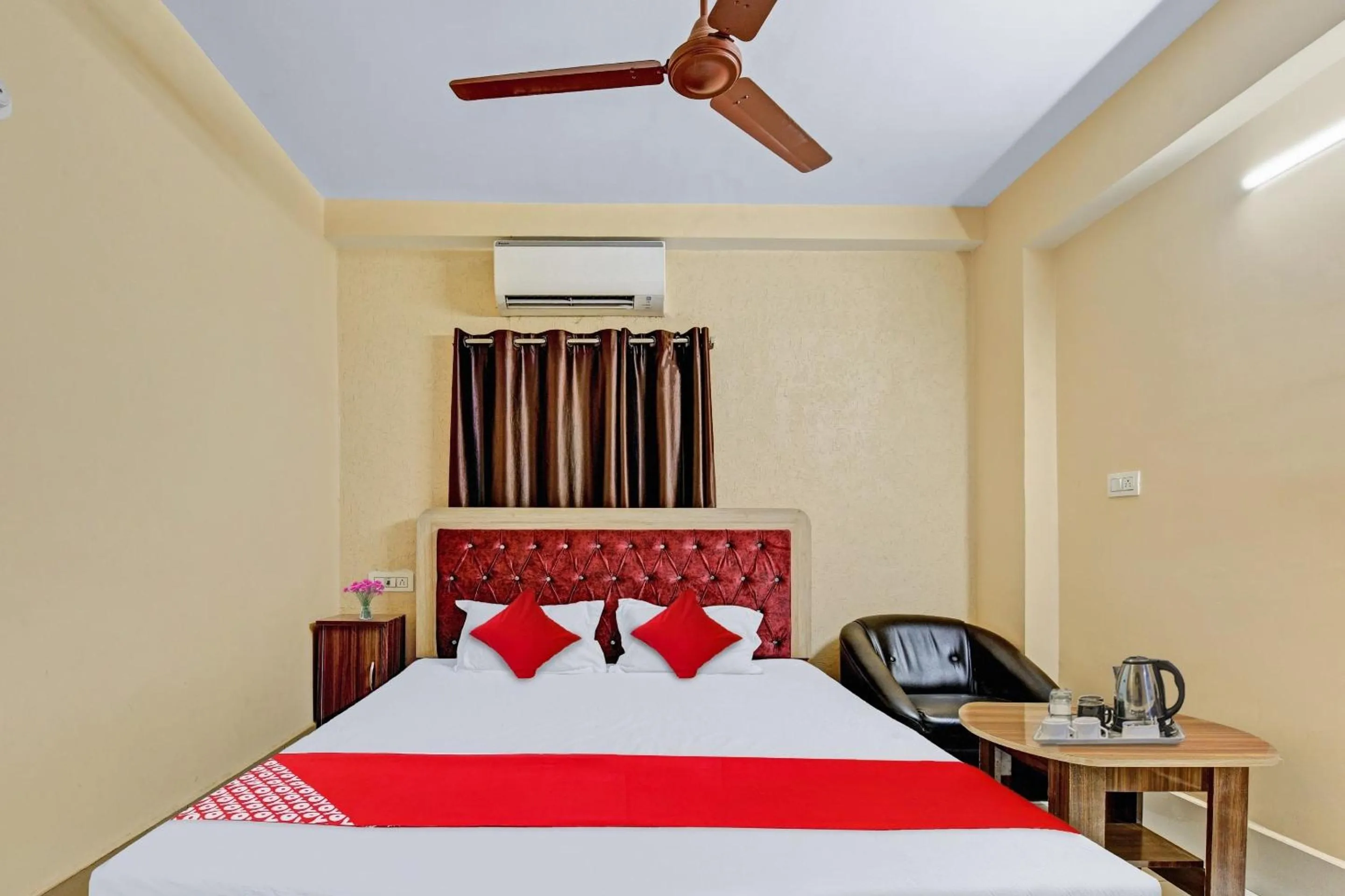 Bedroom, Bed in Hotel O SRI JAGARNATH BANQUET & HOTEL