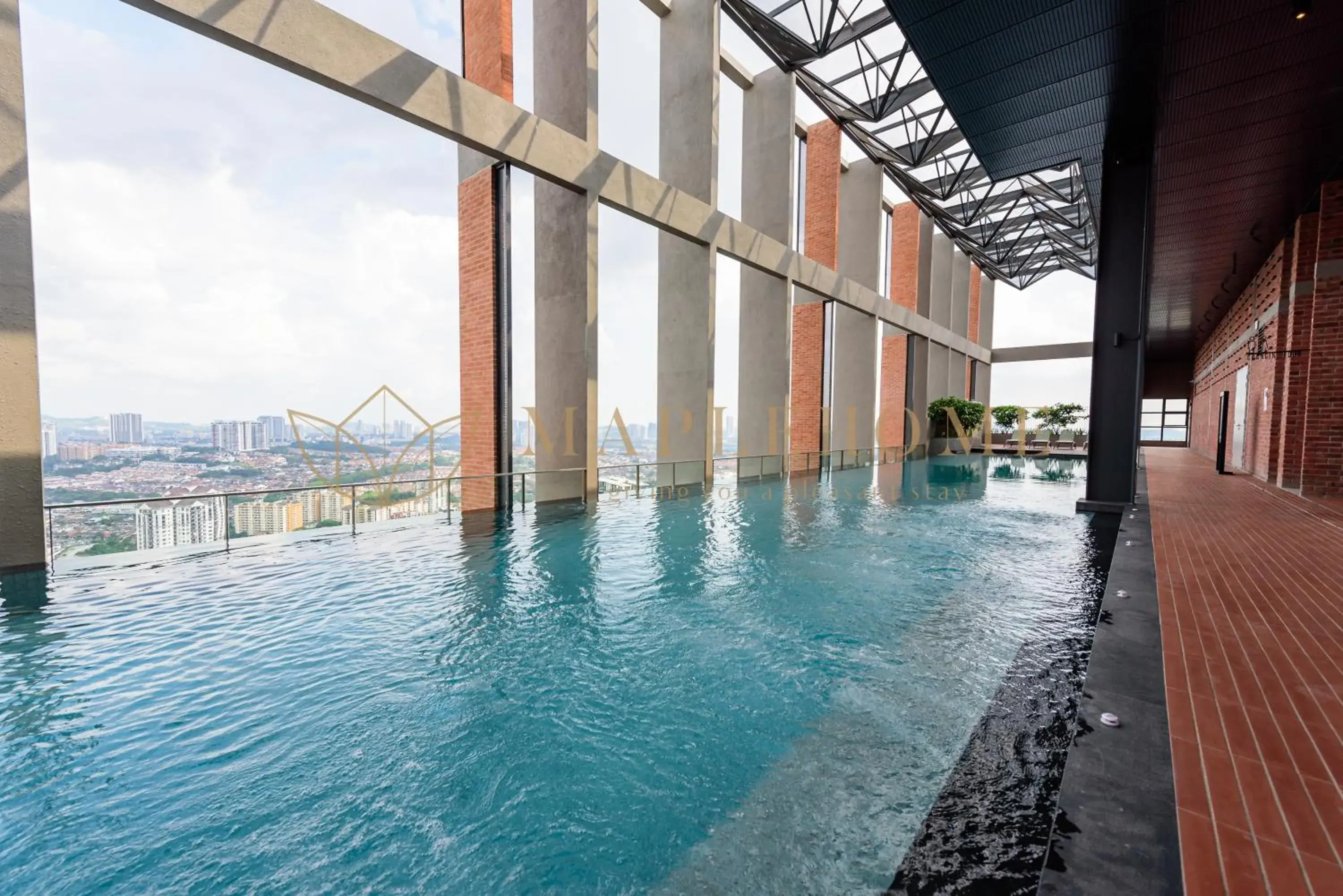 Swimming pool in Millerz Square Premier Suites Kuala Lumpur Swimming pool in Millerz Square Premier Suites Kuala Lumpur