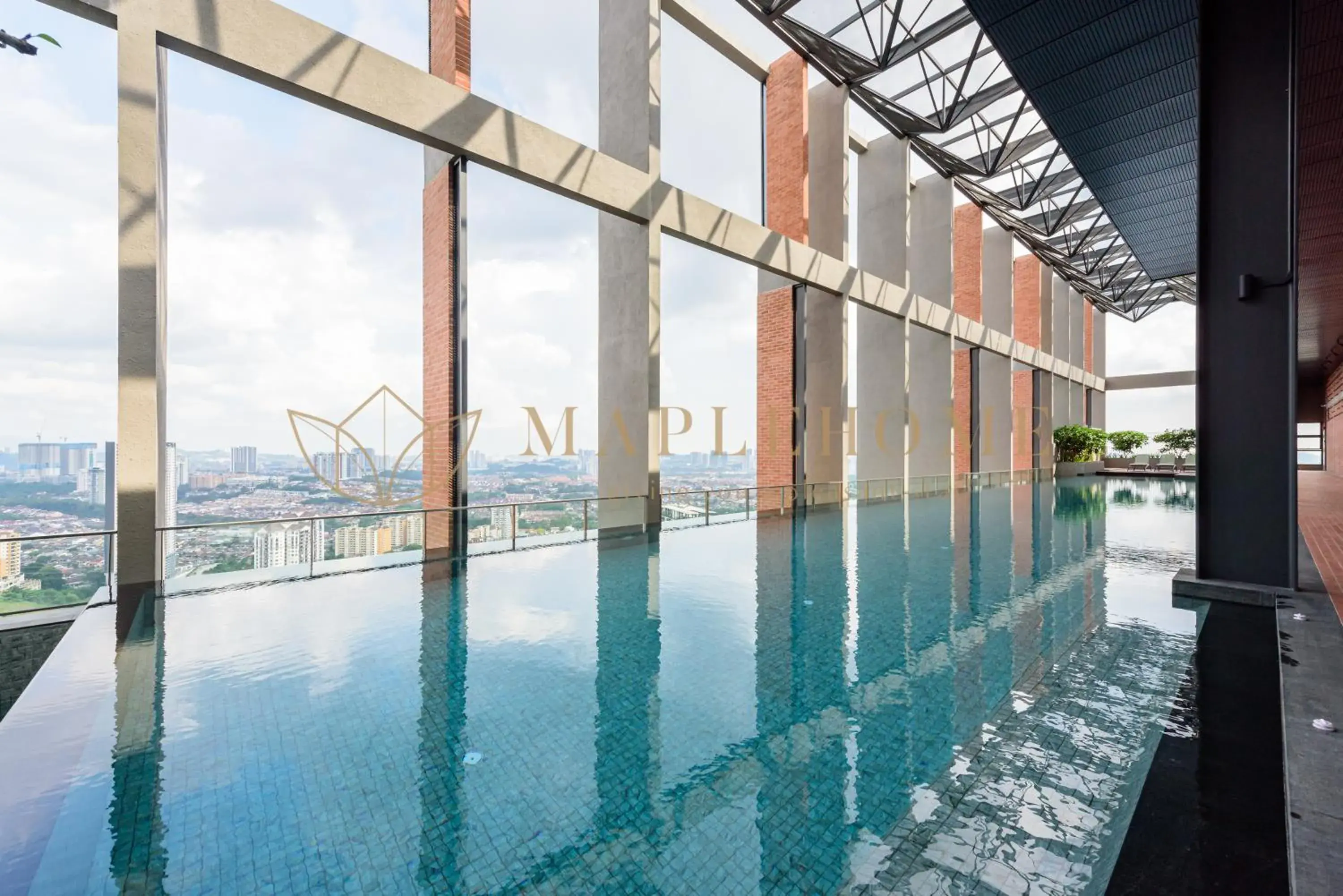 Swimming pool in Millerz Square Premier Suites Kuala Lumpur Swimming pool in Millerz Square Premier Suites Kuala Lumpur