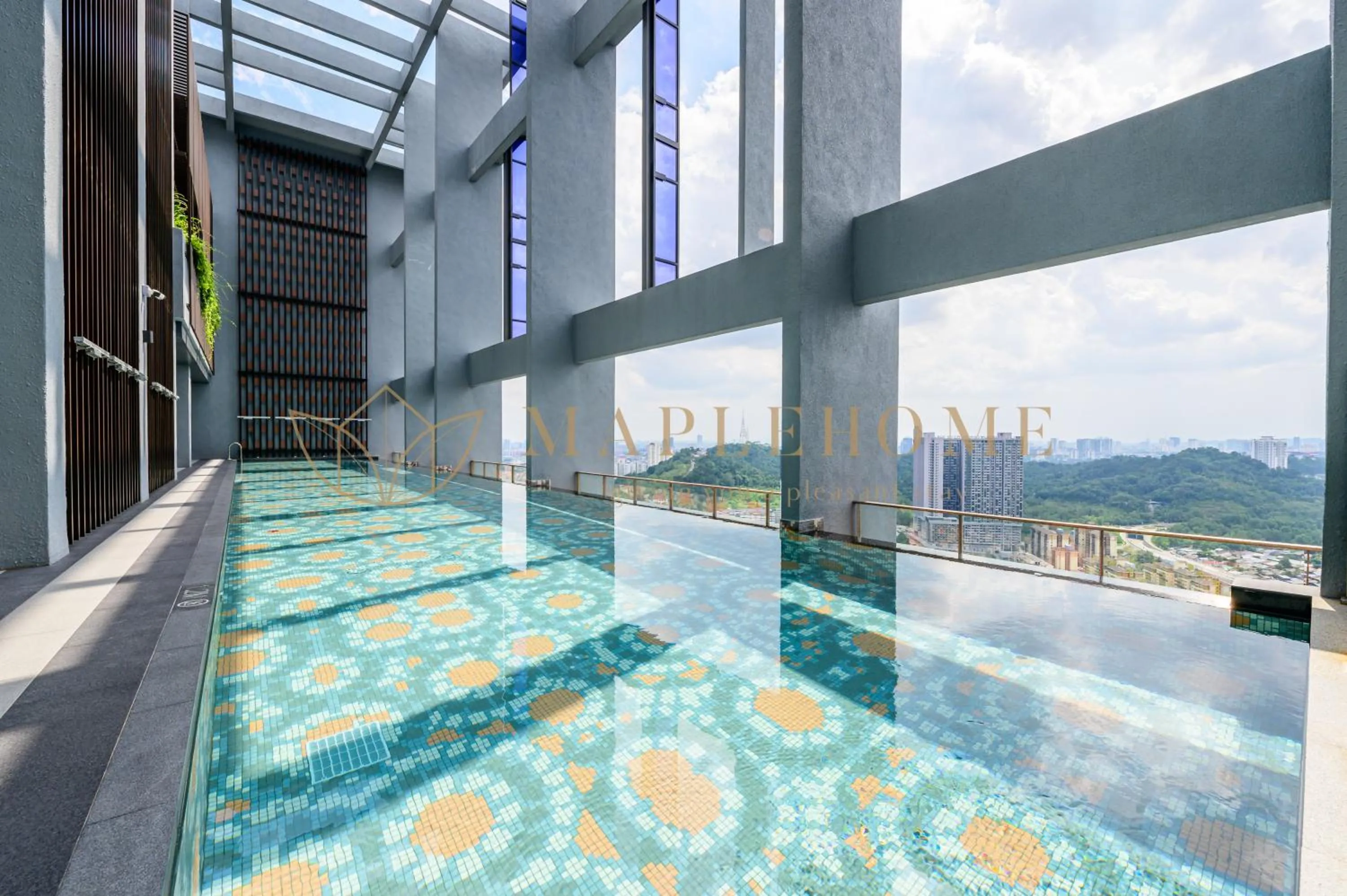 Swimming pool in Millerz Square Premier Suites Kuala Lumpur