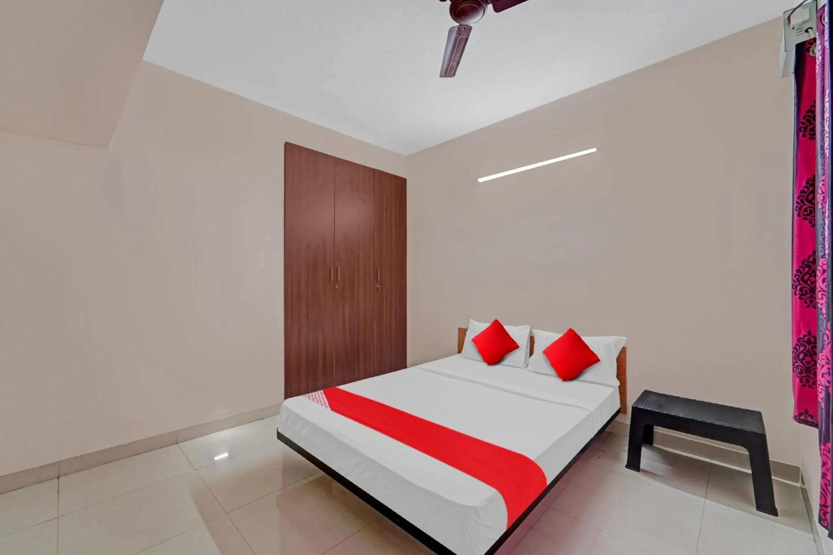 Hotel O Grand Residency