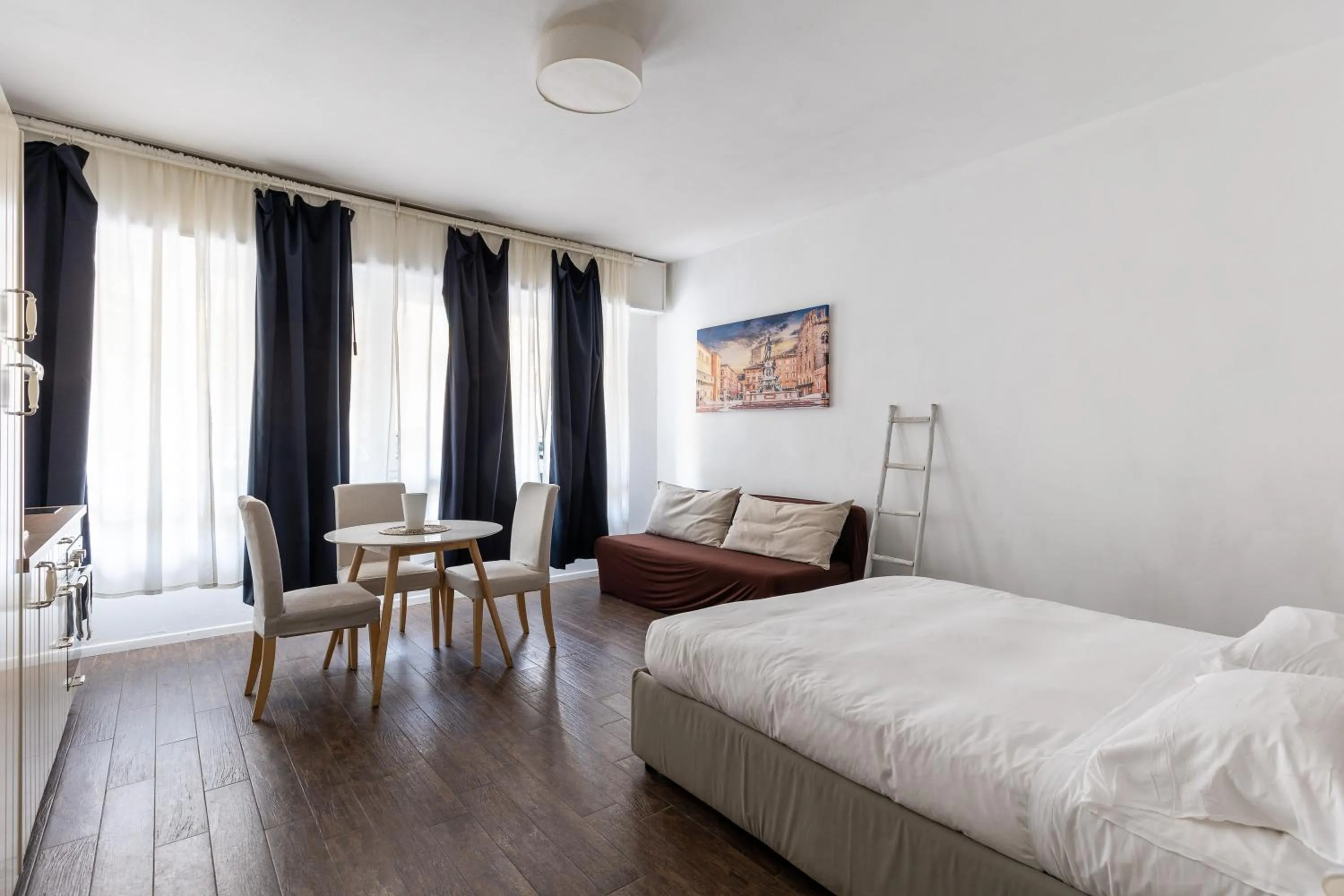 Largo Molina Studio I by Wonderful Italy