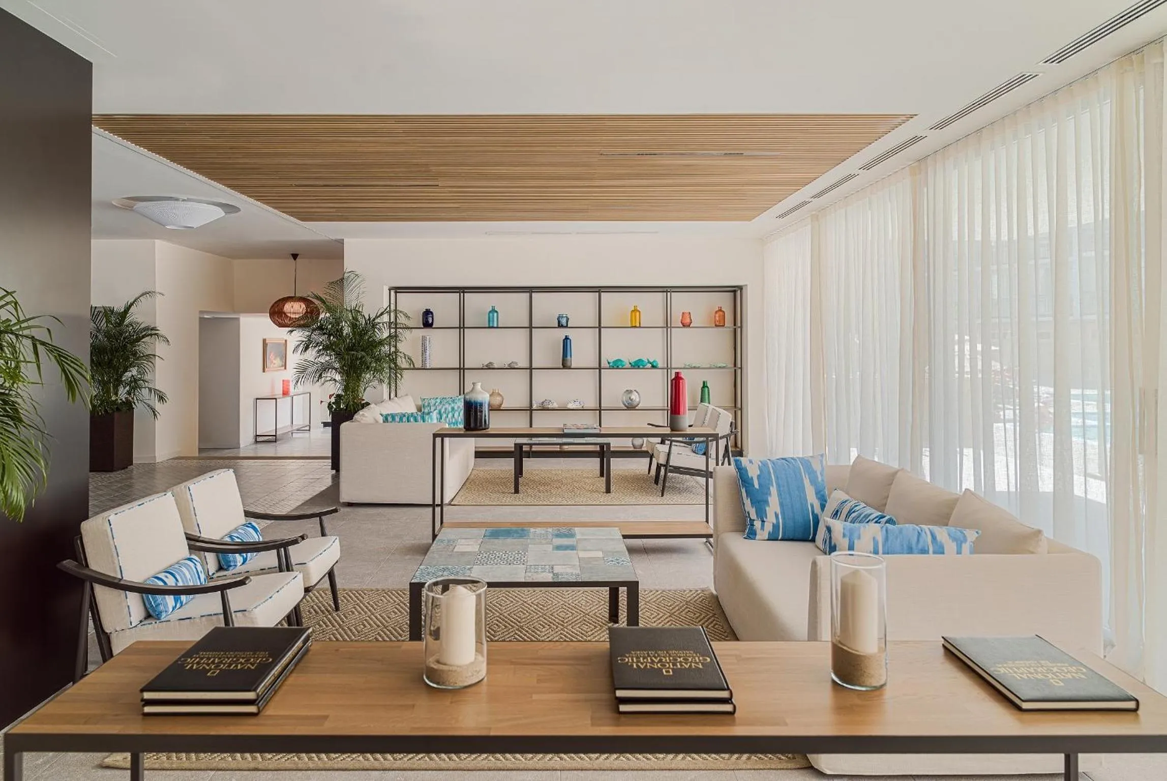 Lobby or reception in H10 Casa del Mar