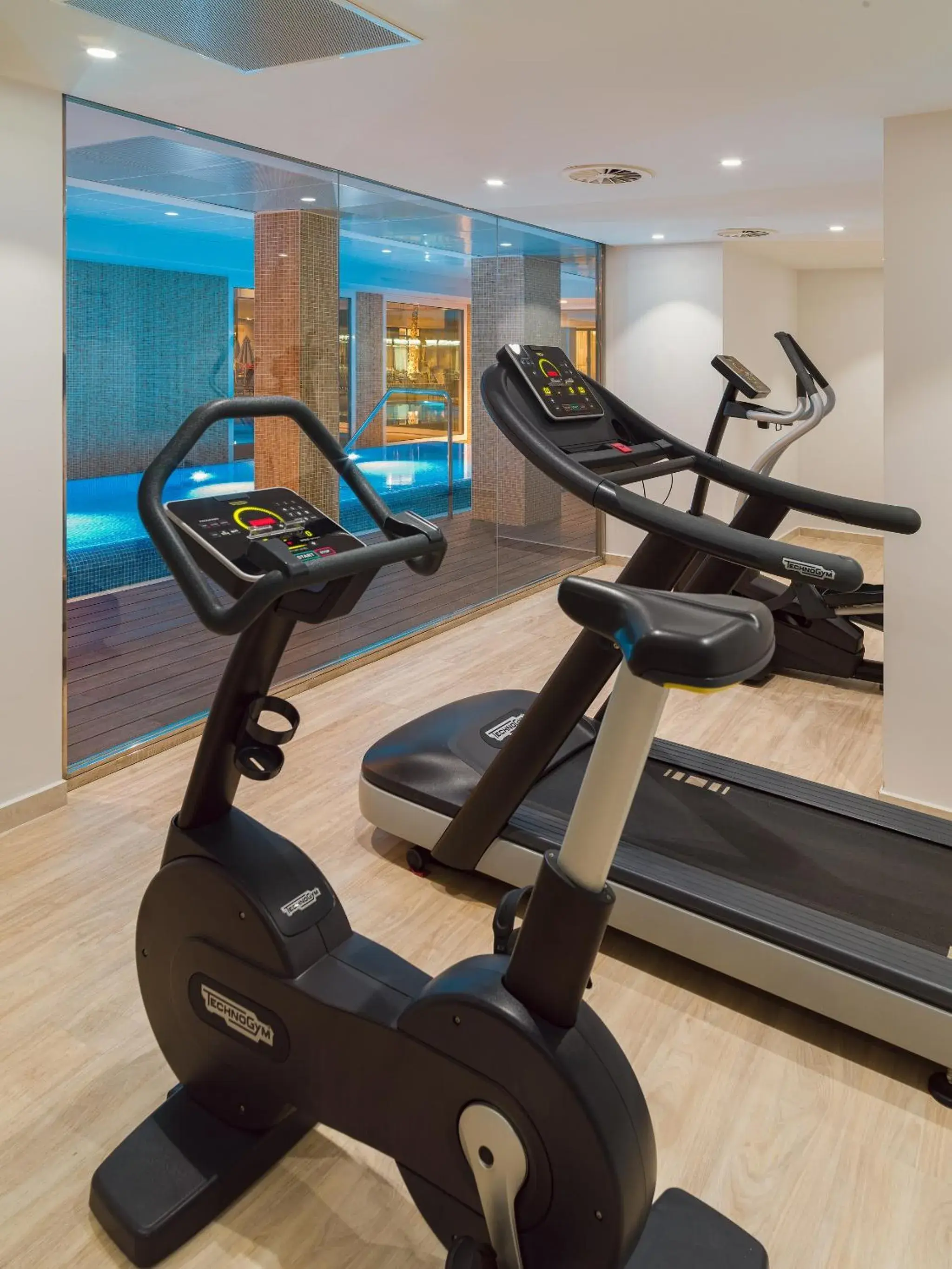 Fitness centre/facilities in H10 Casa del Mar Fitness centre/facilities in H10 Casa del Mar