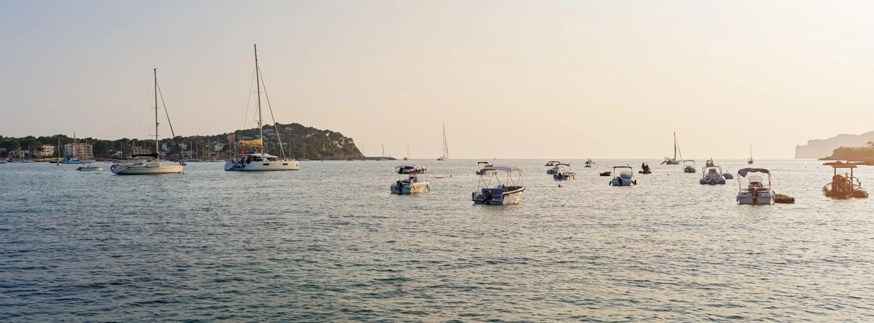Beach in H10 Casa del Mar
