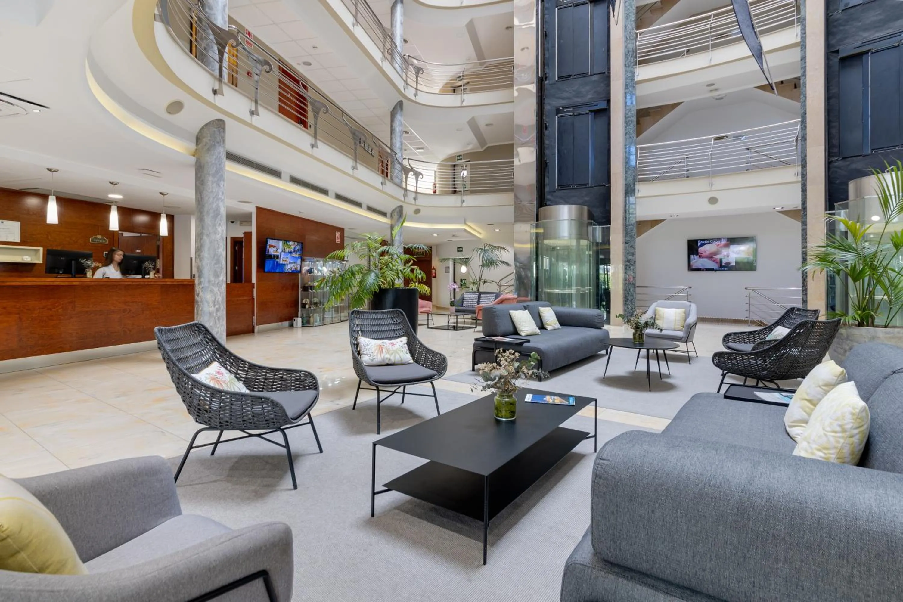 Living room in Daniya Denia Spa & Business 4*