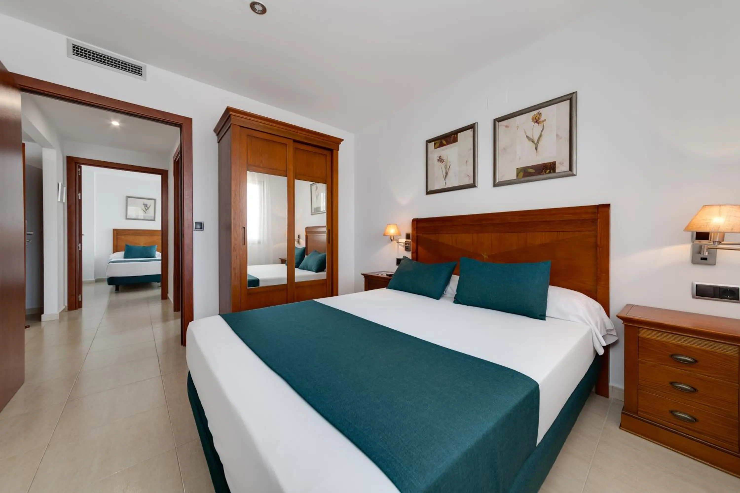 Photo of the whole room, Bed in Daniya Denia Spa & Business 4*