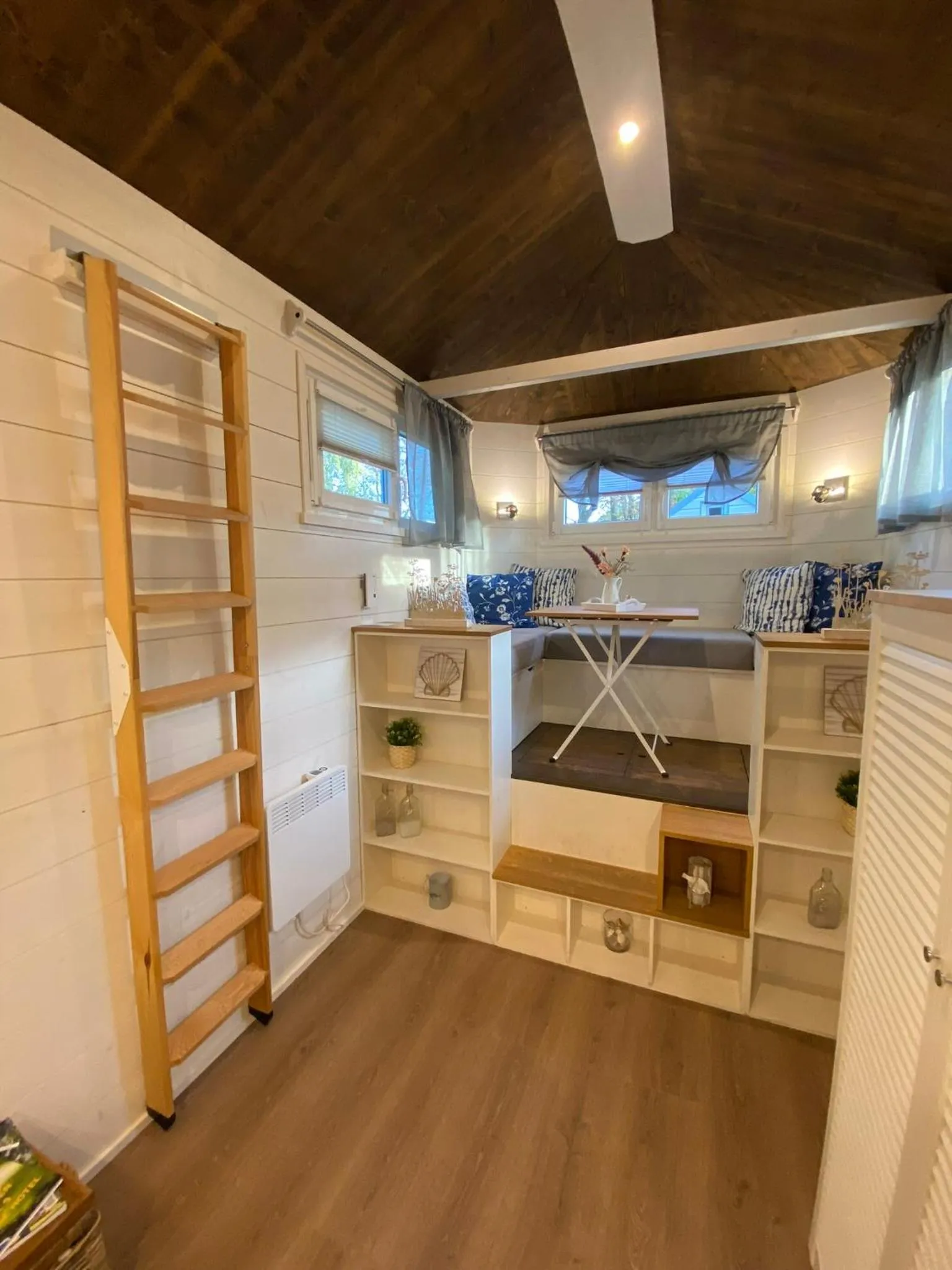 Tiny House Ems im PIER9 Tiny House Hotel