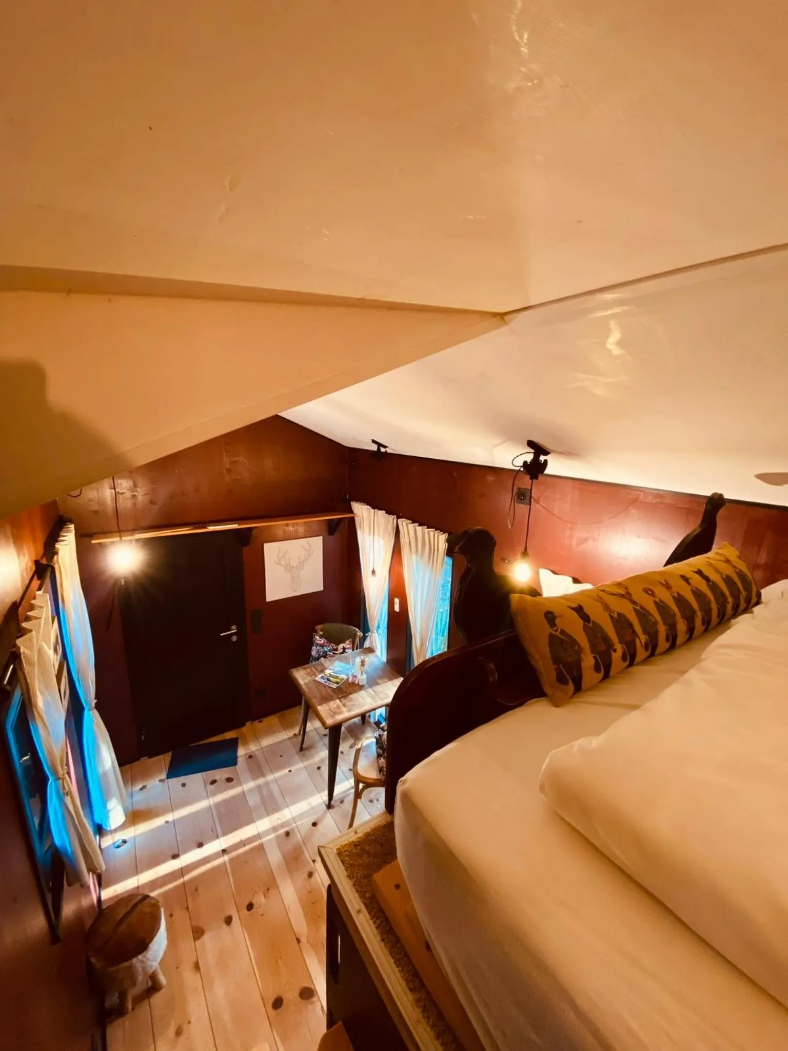 Photo of the whole room, Bed in Tiny House Bigge im PIER9 Tiny House Hotel