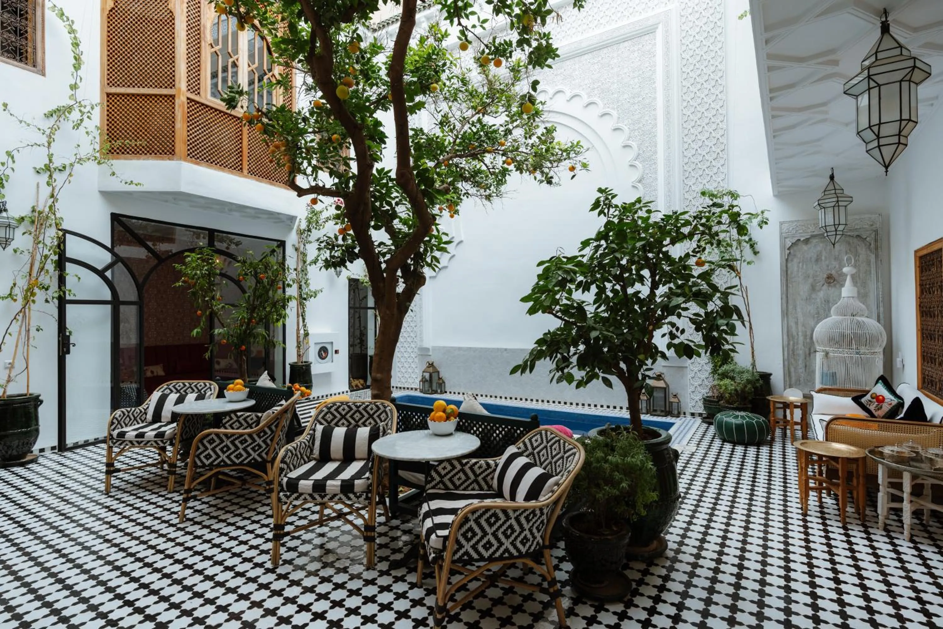 Property building in Riad Botanica