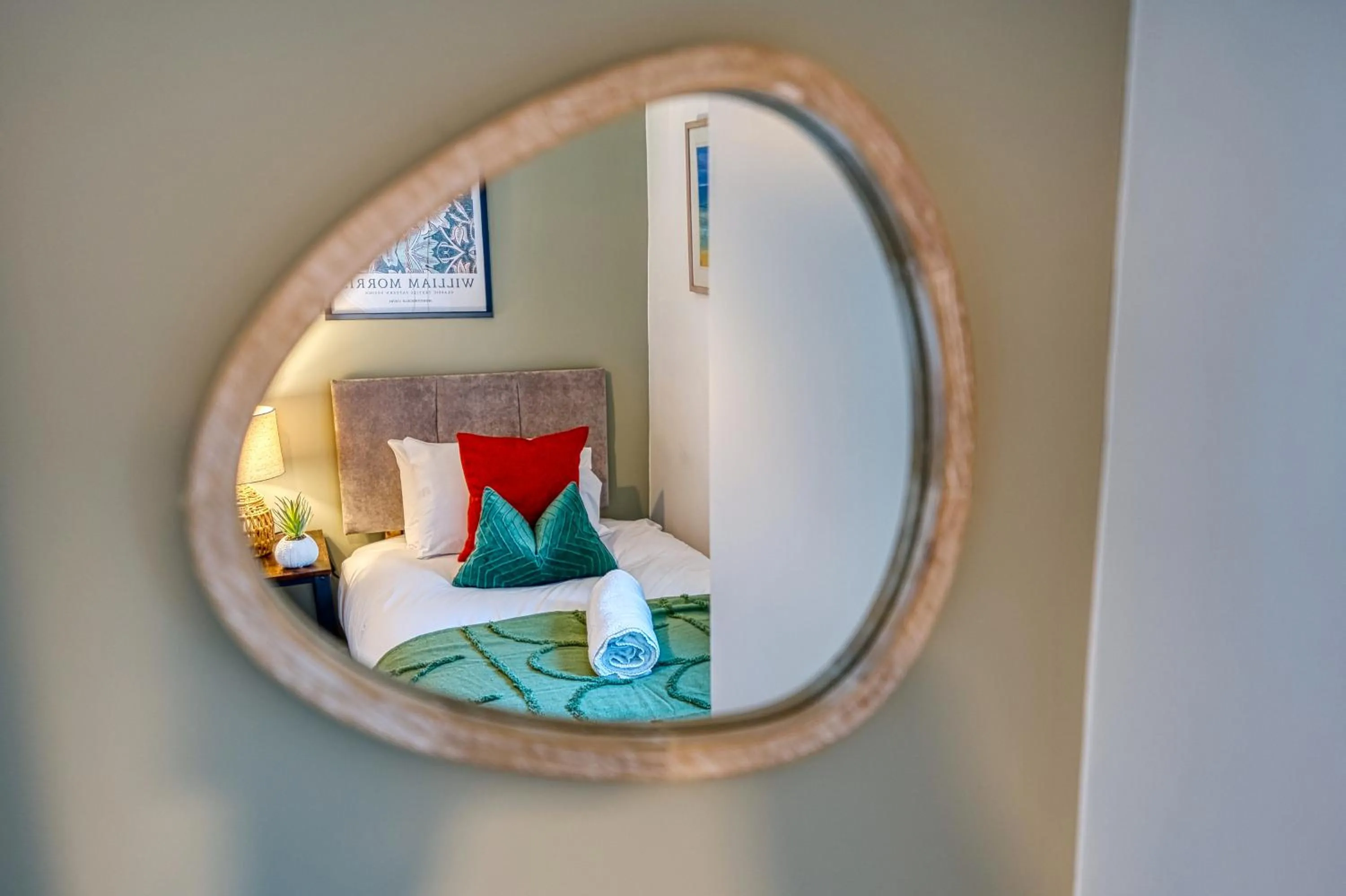 Bedroom in Ashcroft Loft by Home Stays Management - Stunning 3 Bedroom, 2 bathrooms, Charming central apartment featuring a balcony
