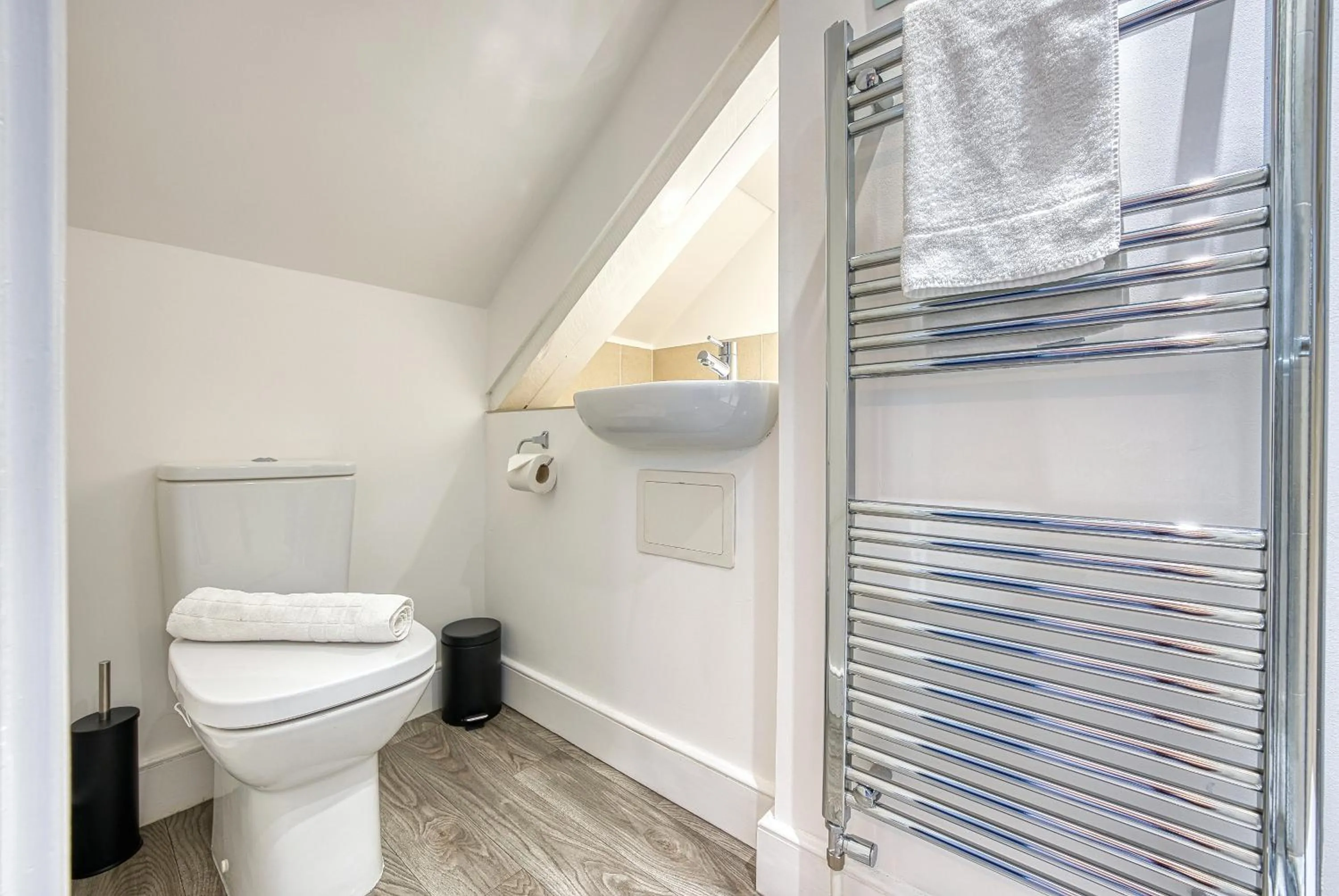 Shower in Ashcroft Loft by Home Stays Management - Stunning 3 Bedroom, 2 bathrooms, Charming central apartment featuring a balcony