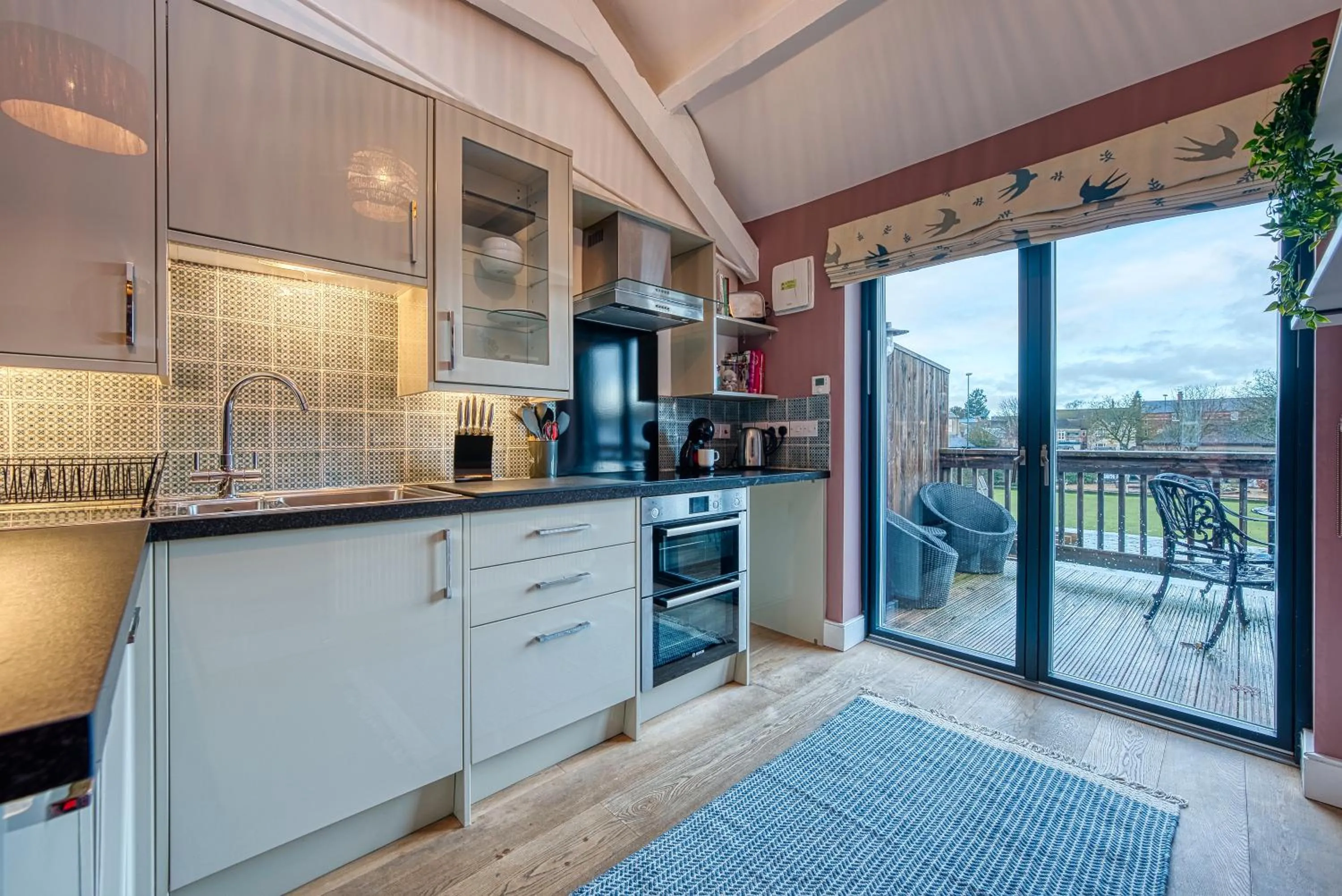 Balcony/Terrace in Ashcroft Loft by Home Stays Management - Stunning 3 Bedroom, 2 bathrooms, Charming central apartment featuring a balcony