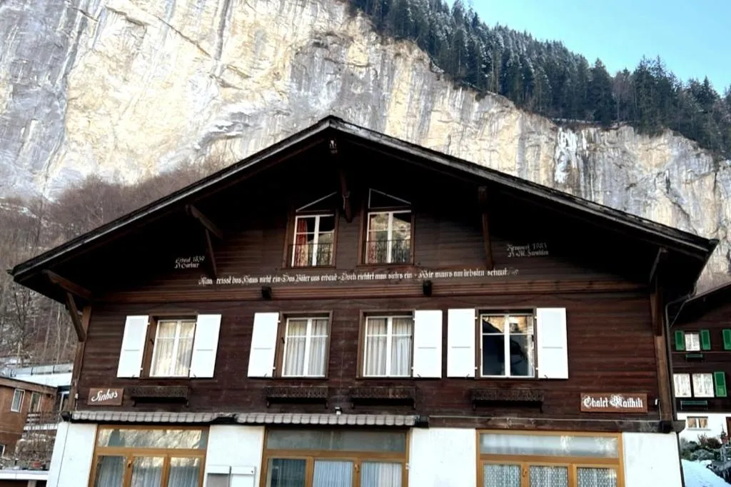 Chalet Maithili Lauterbrunnen -152-Year-Old Majestic Chalet