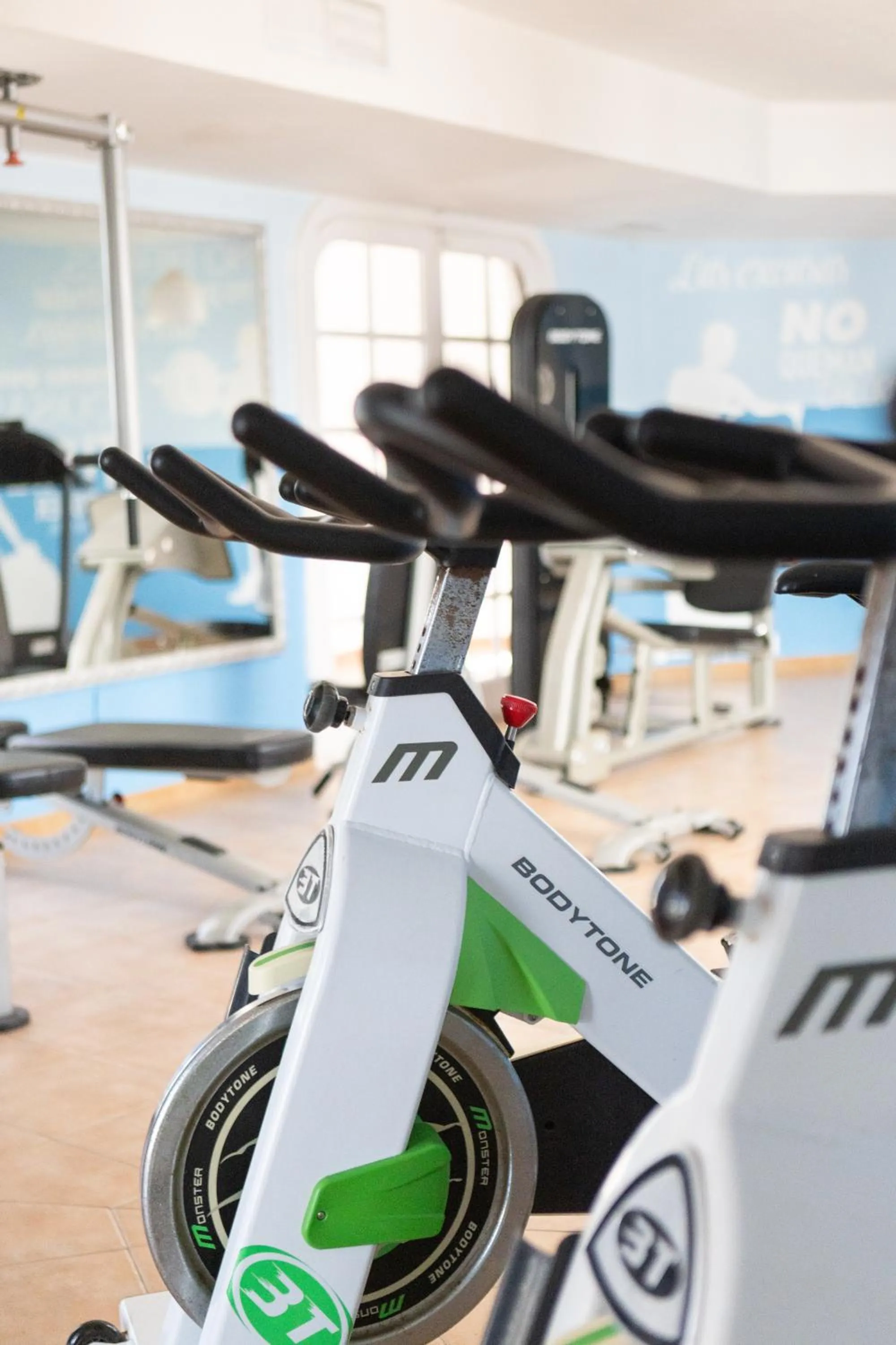 Fitness centre/facilities in Apartamentos Hesperia Bristol Playa