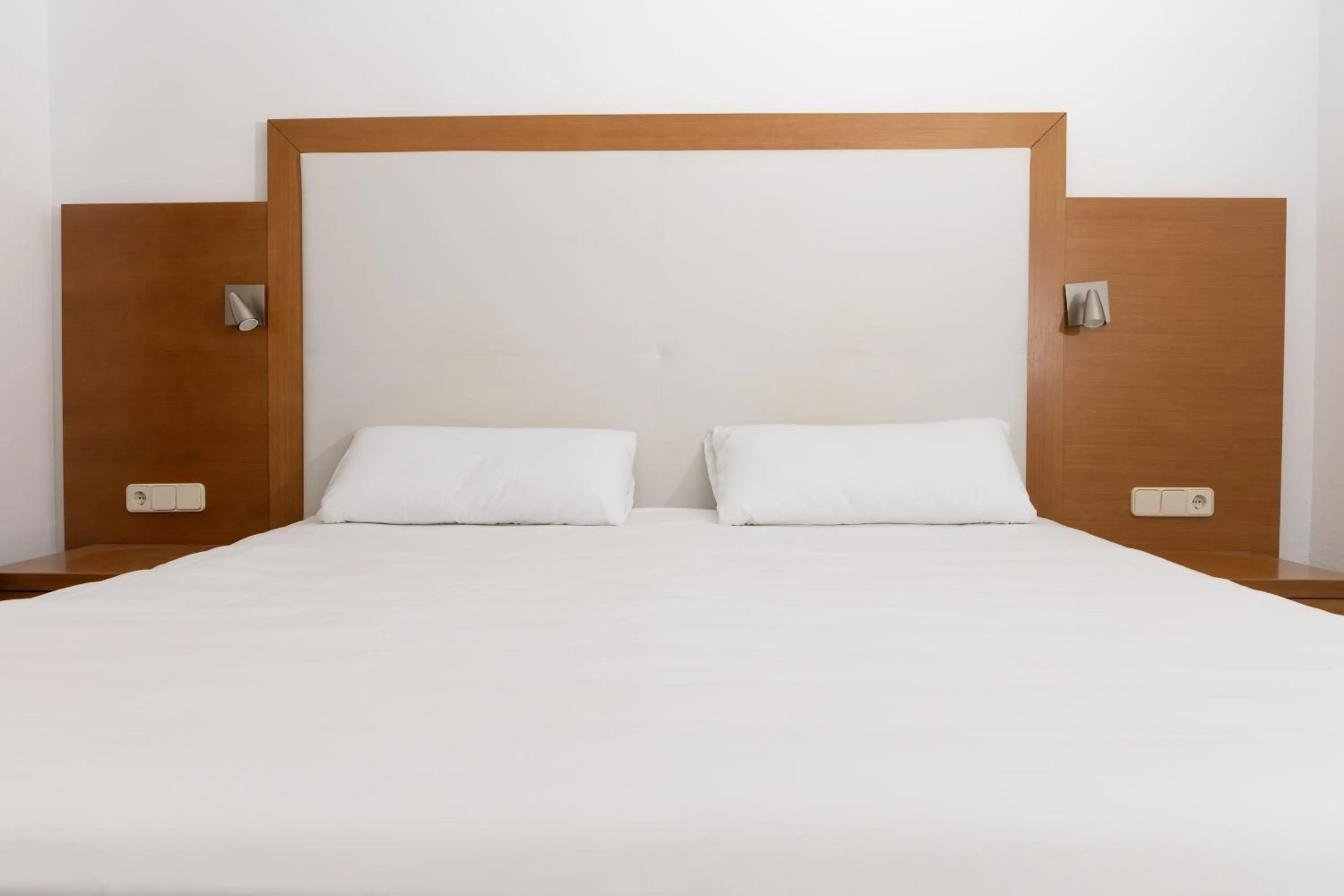 Bed in Apartamentos Hesperia Bristol Playa