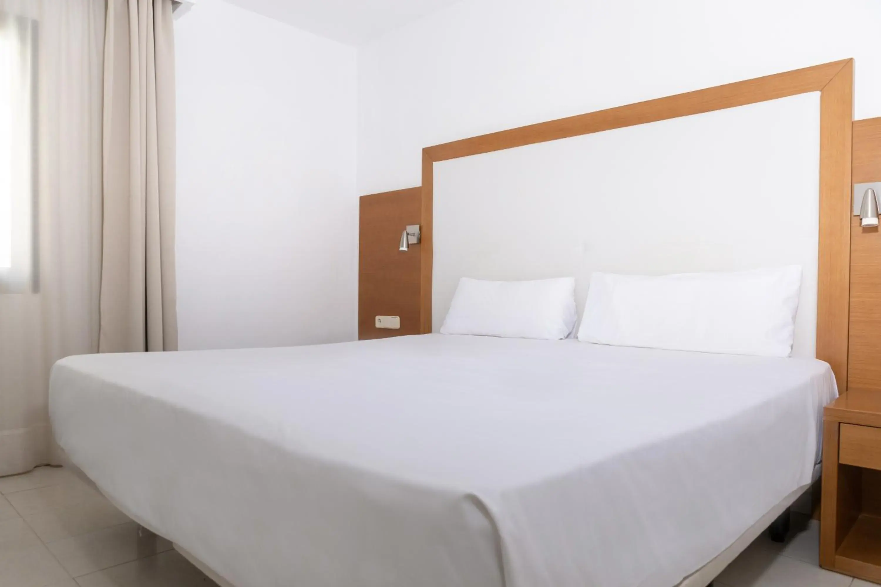 Two-Bedroom Apartment in Apartamentos Hesperia Bristol Playa Two-Bedroom Apartment in Apartamentos Hesperia Bristol Playa