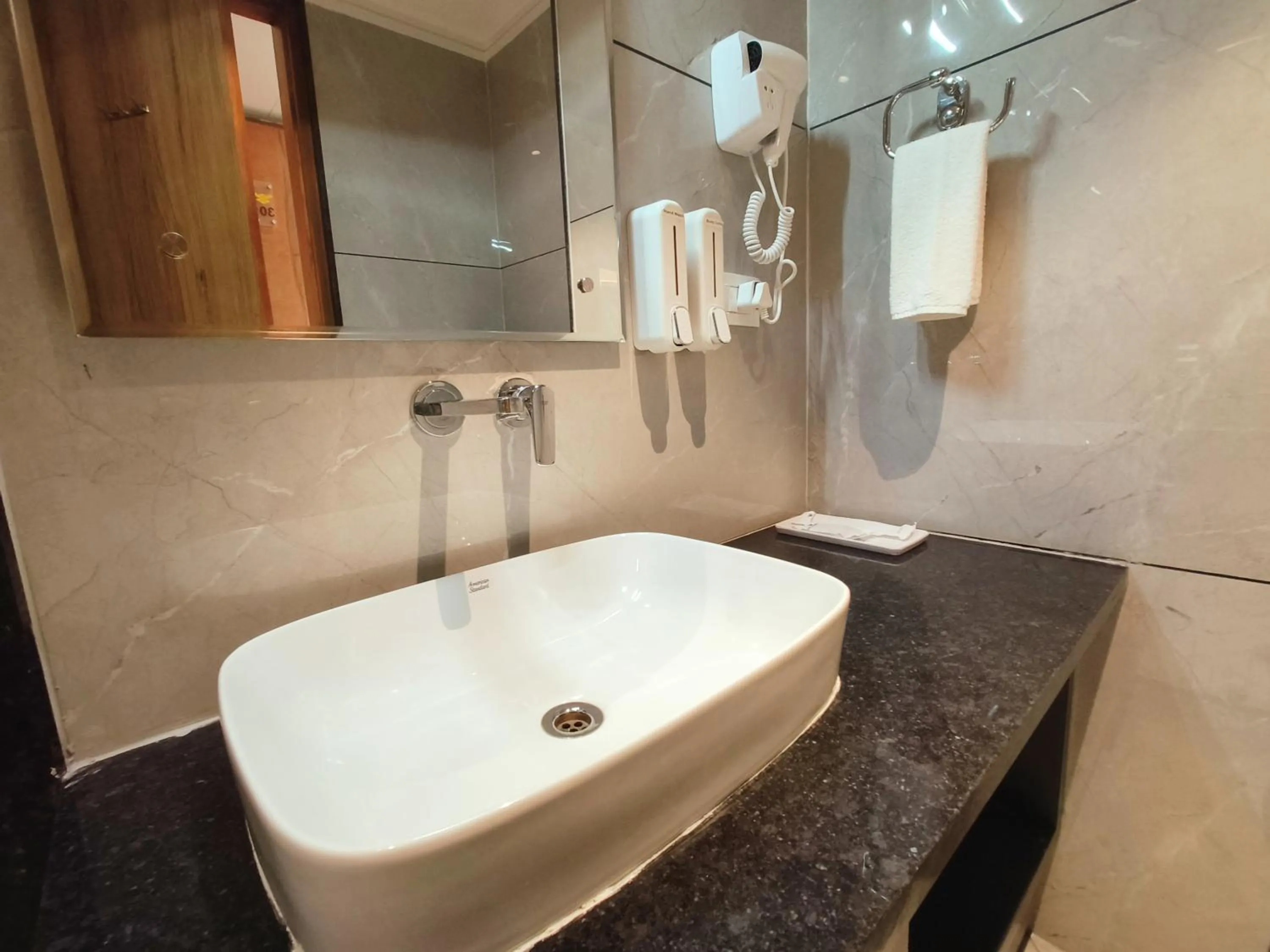 Shower in SJ PARADISE