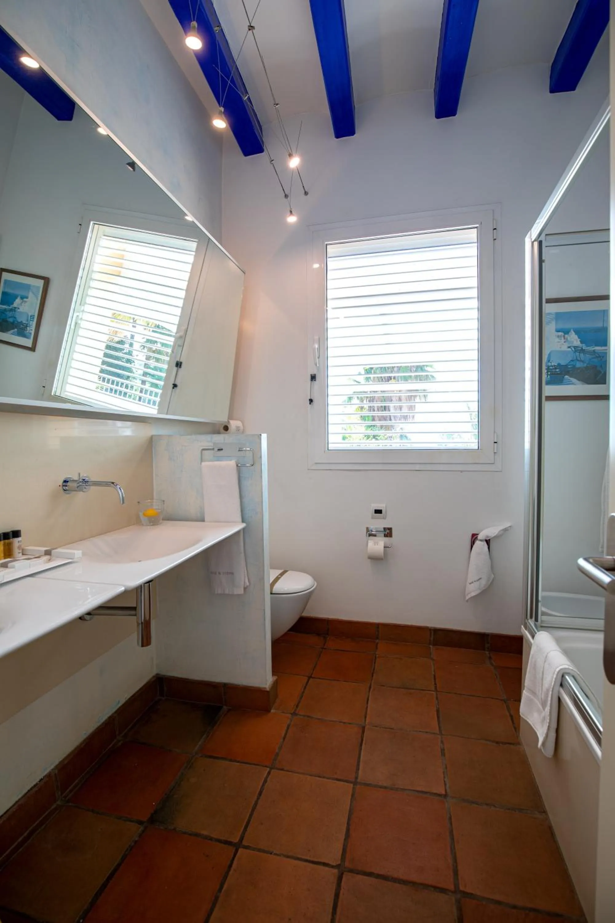 Bathroom in Tancat de Codorniu