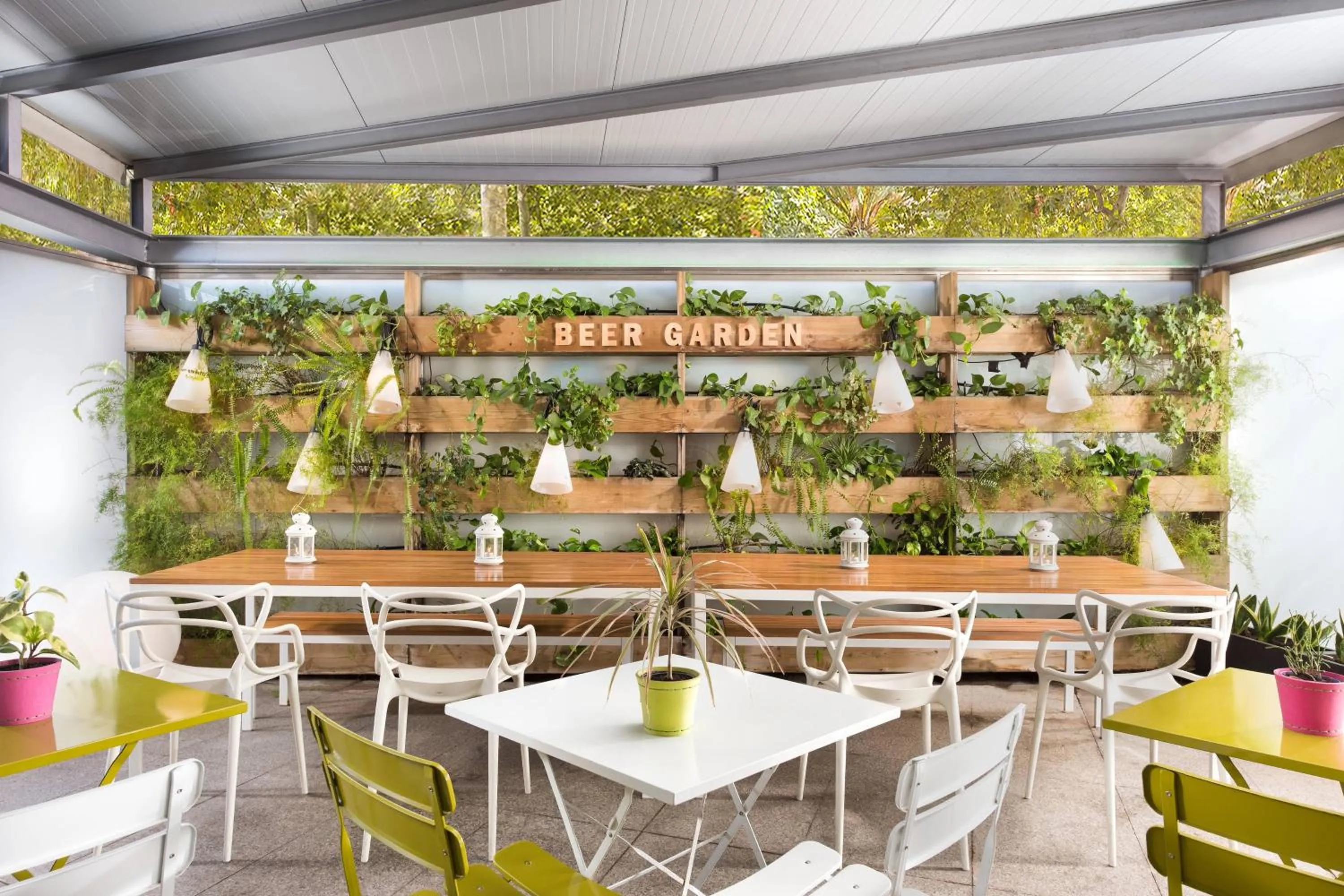 Restaurant/places to eat in Four Points by Sheraton Barcelona Diagonal