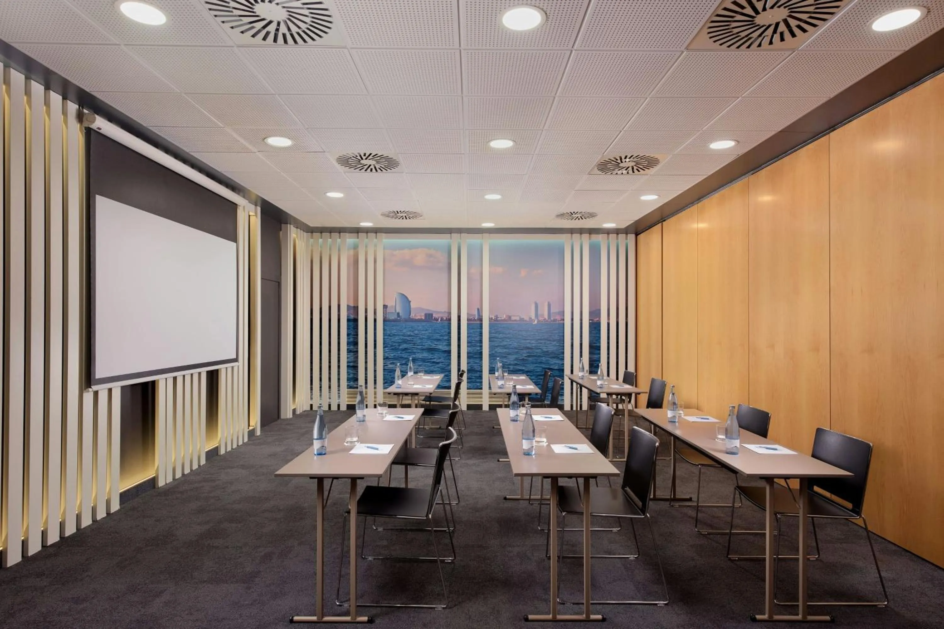 Meeting/conference room in Four Points by Sheraton Barcelona Diagonal