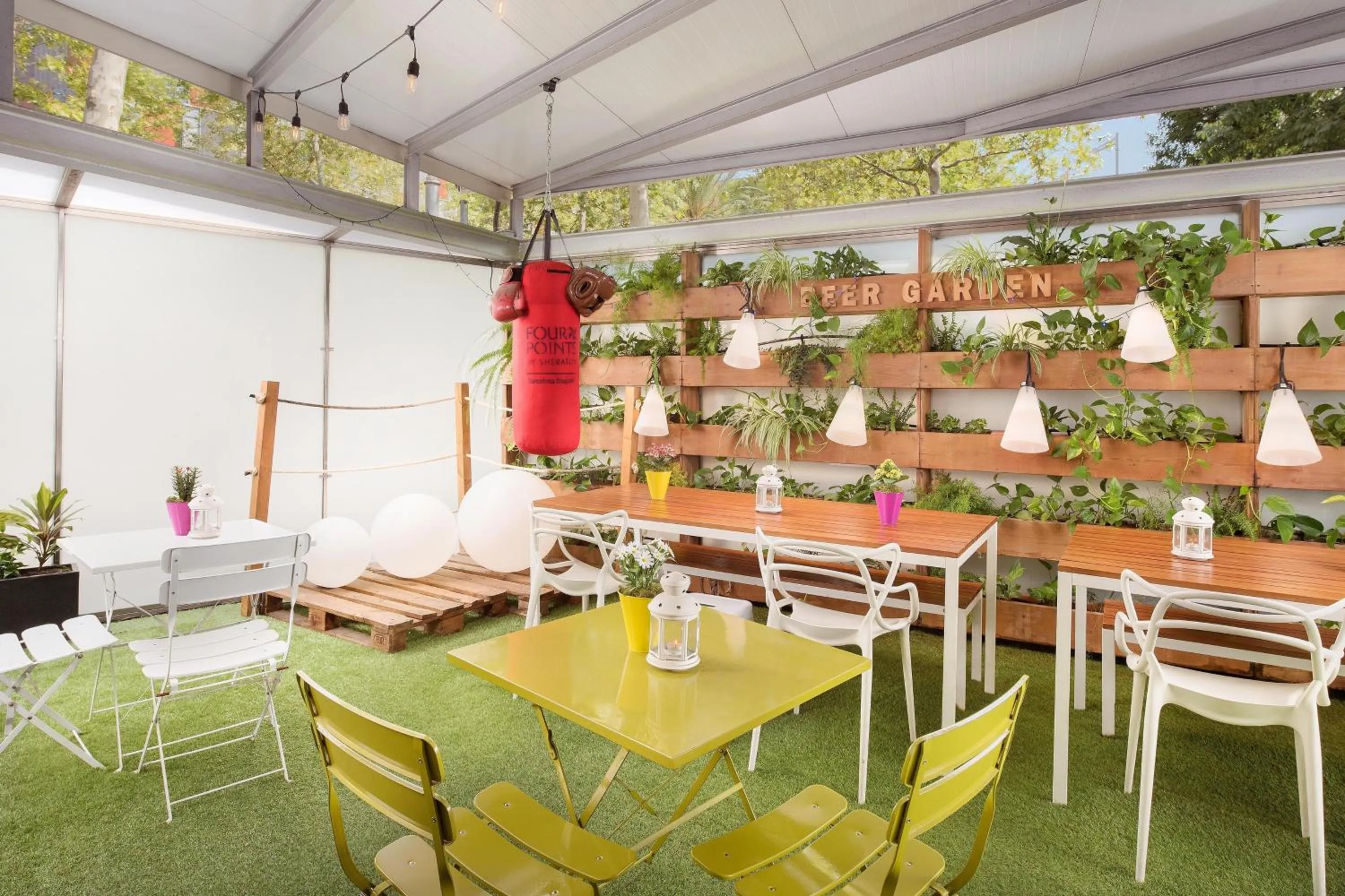 Restaurant/places to eat in Four Points by Sheraton Barcelona Diagonal