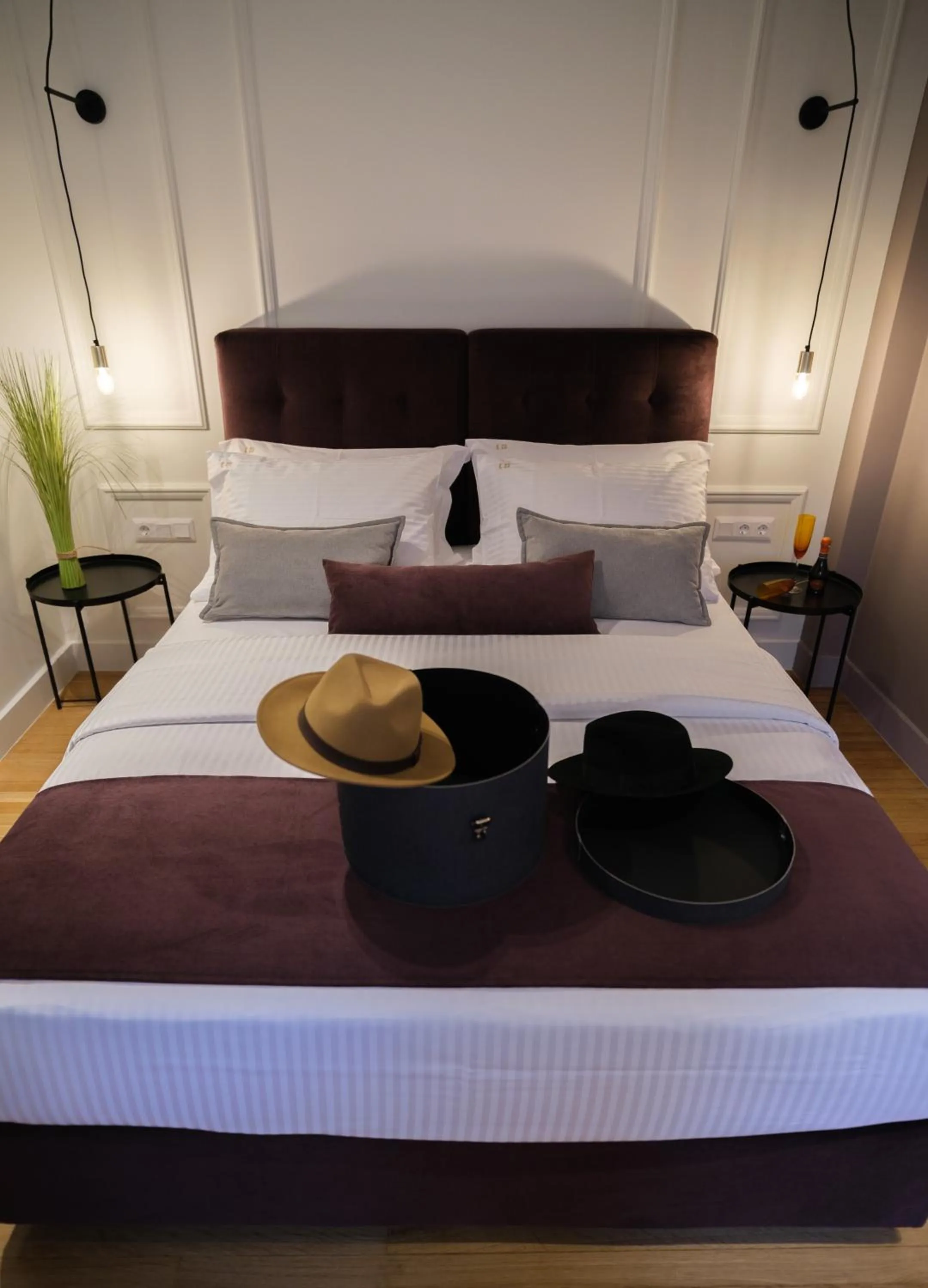 Bed in K23 Color Suites