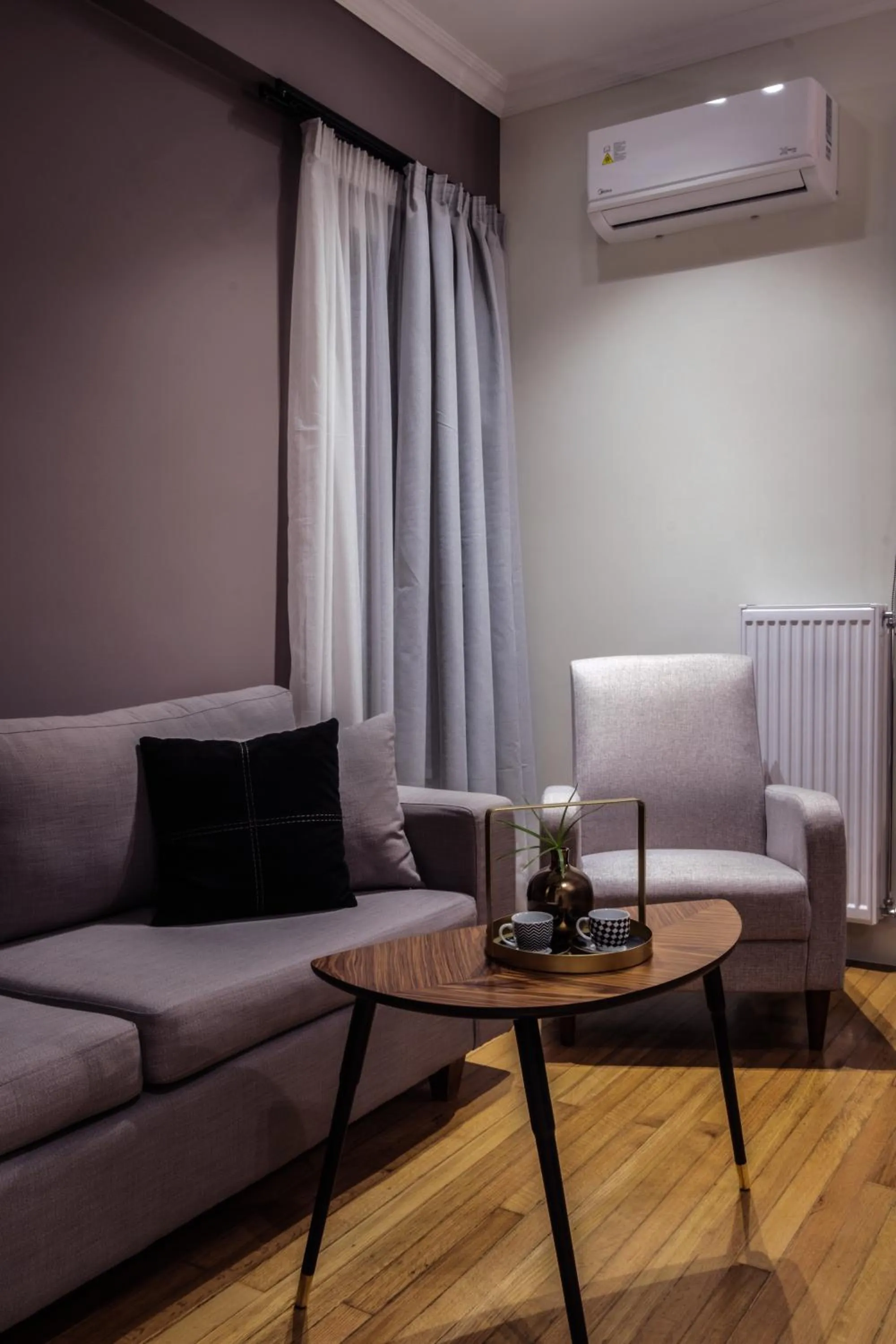 Seating area in K23 Color Suites