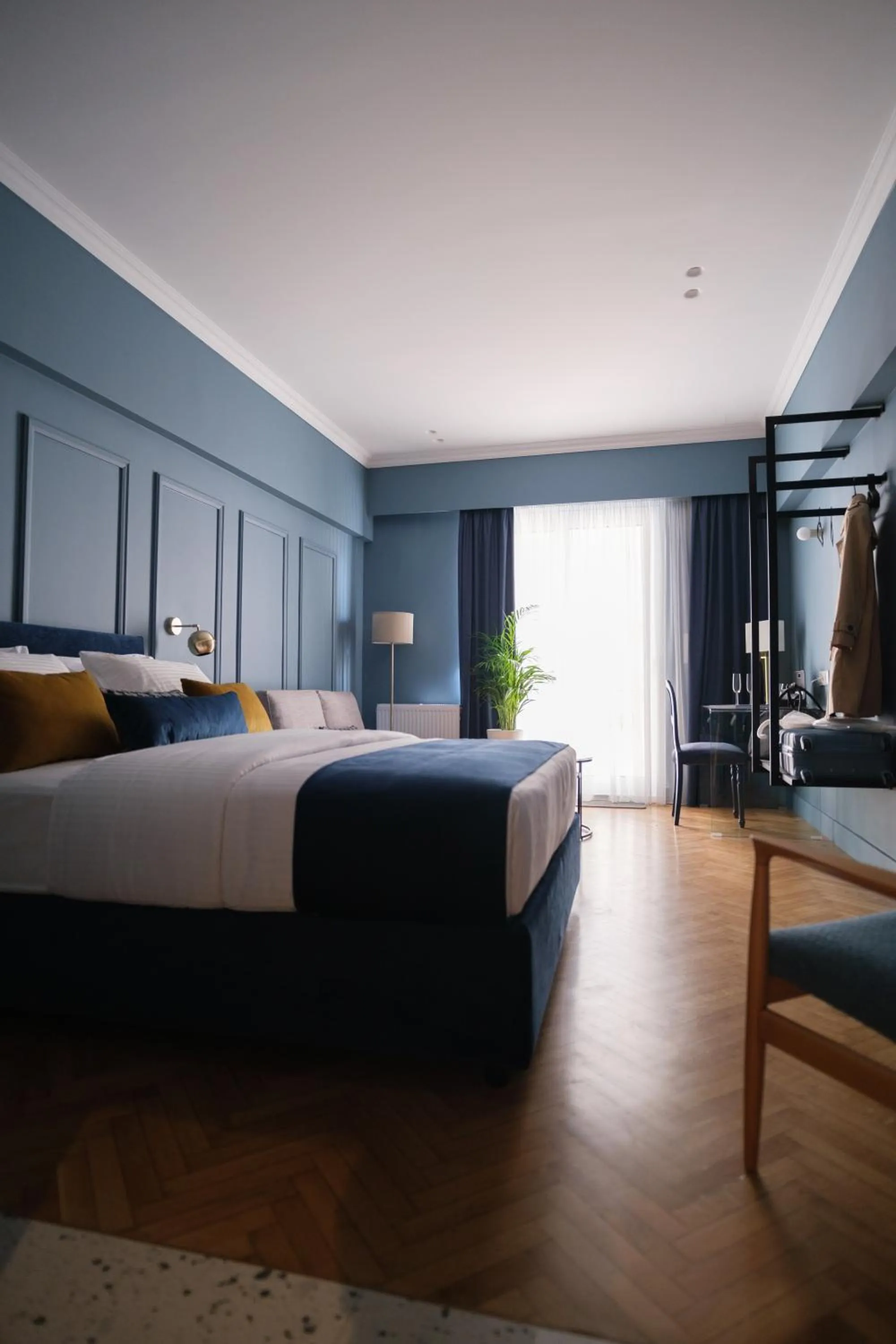 Photo of the whole room, Bed in K23 Color Suites