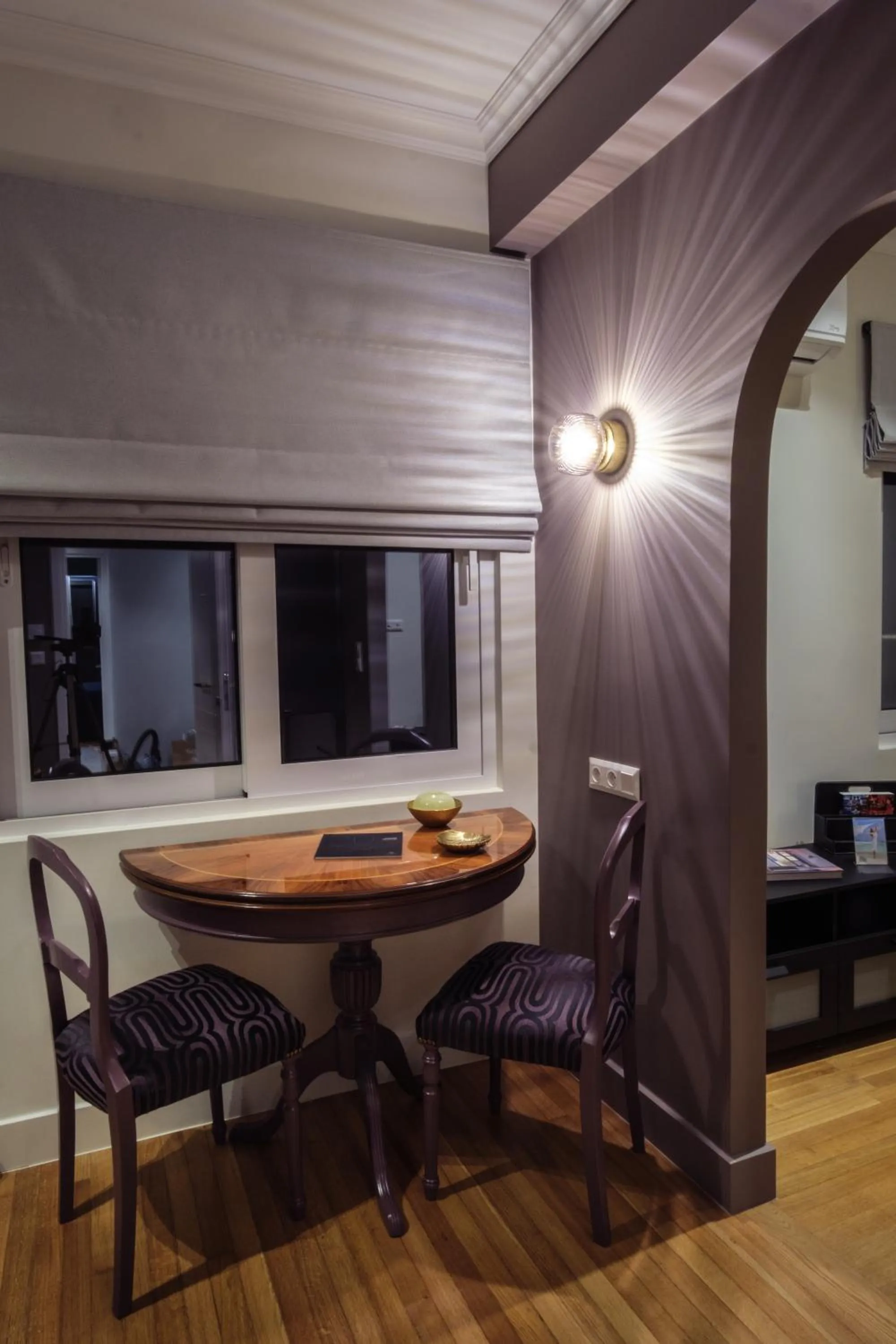 Seating area in K23 Color Suites