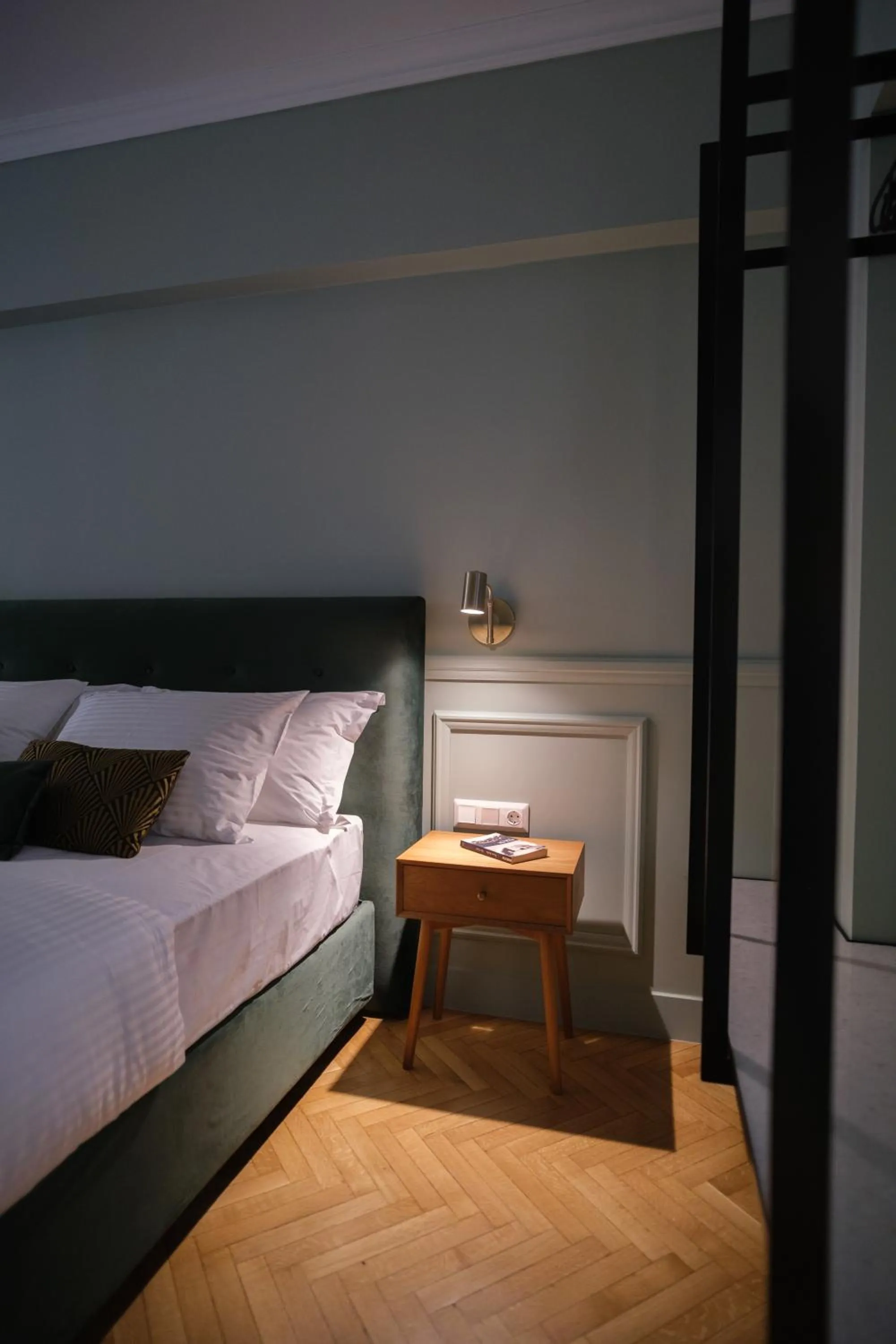 Bed in K23 Color Suites