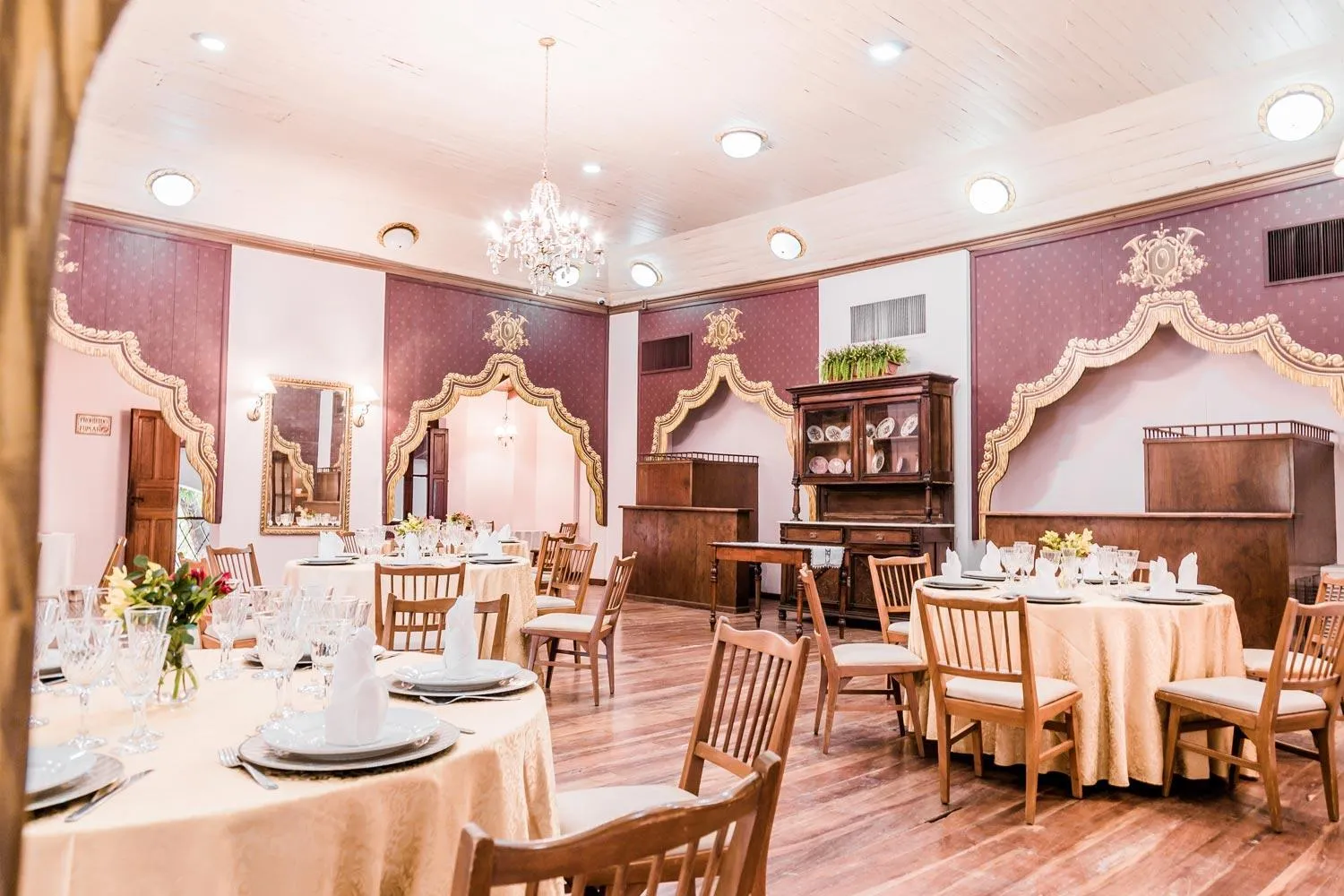 Restaurant/places to eat in Gran Hotel del Paraguay