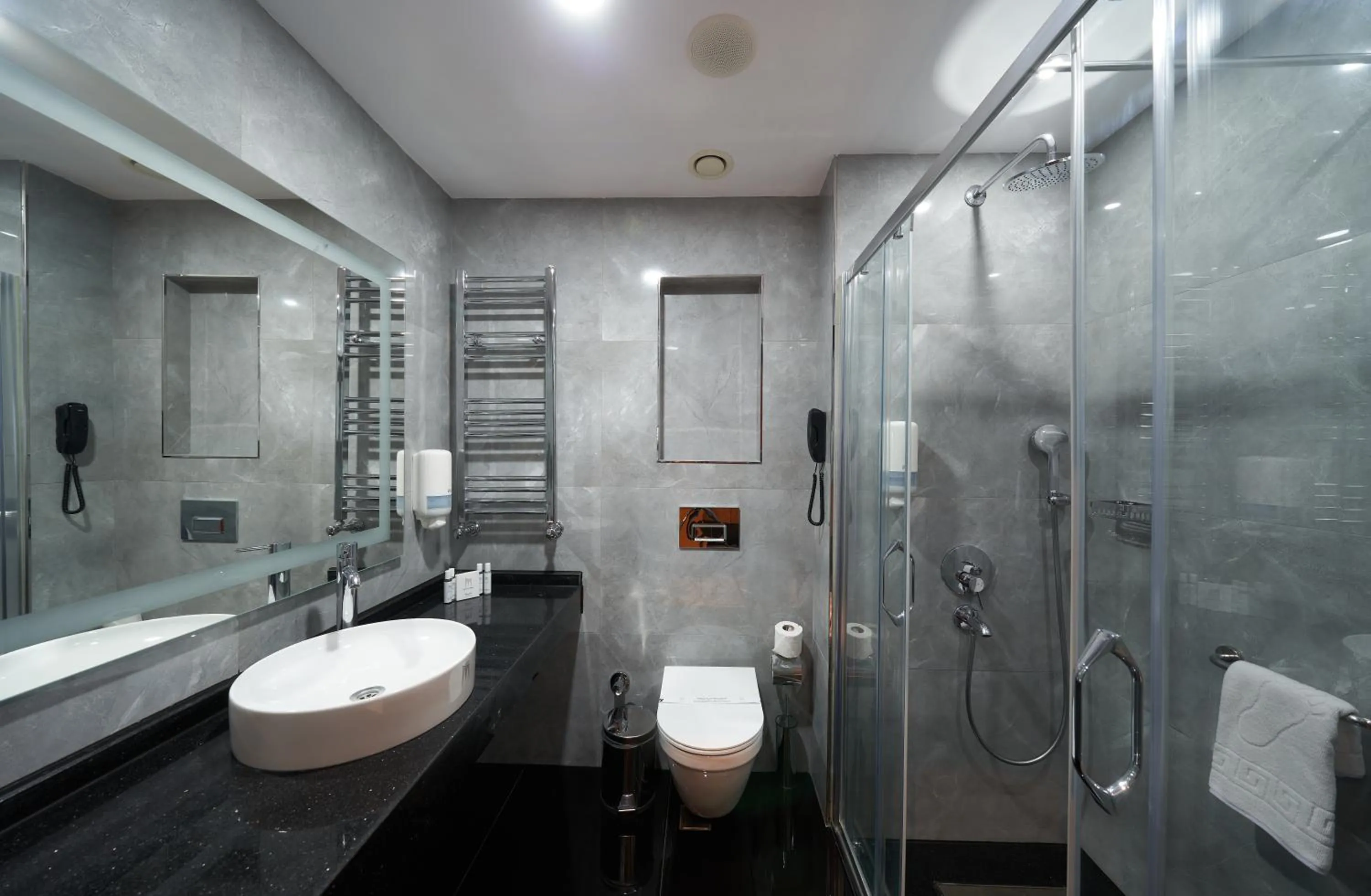 Bathroom in Nova Vista Centrum Hotel Eskisehir, a Member of Radisson Individuals