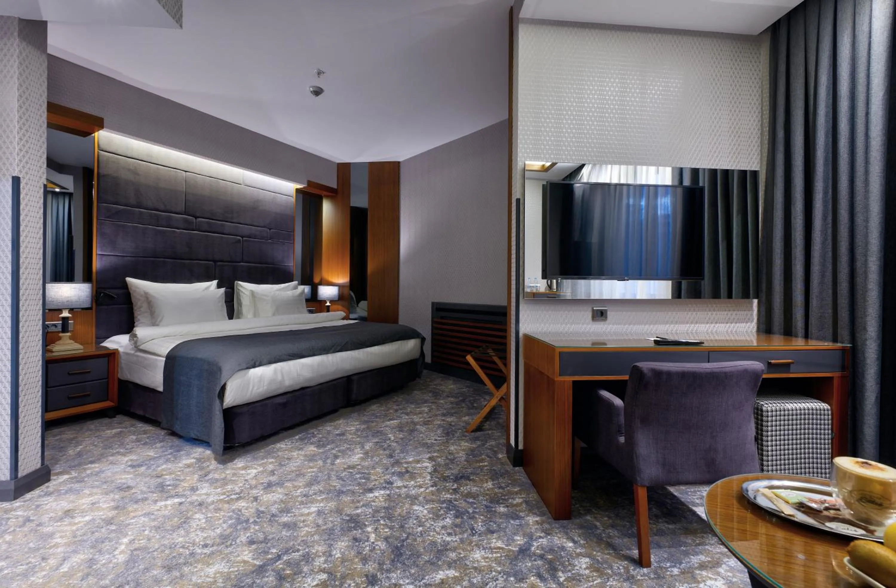 Bedroom, Bed in Nova Vista Centrum Hotel Eskisehir, a Member of Radisson Individuals