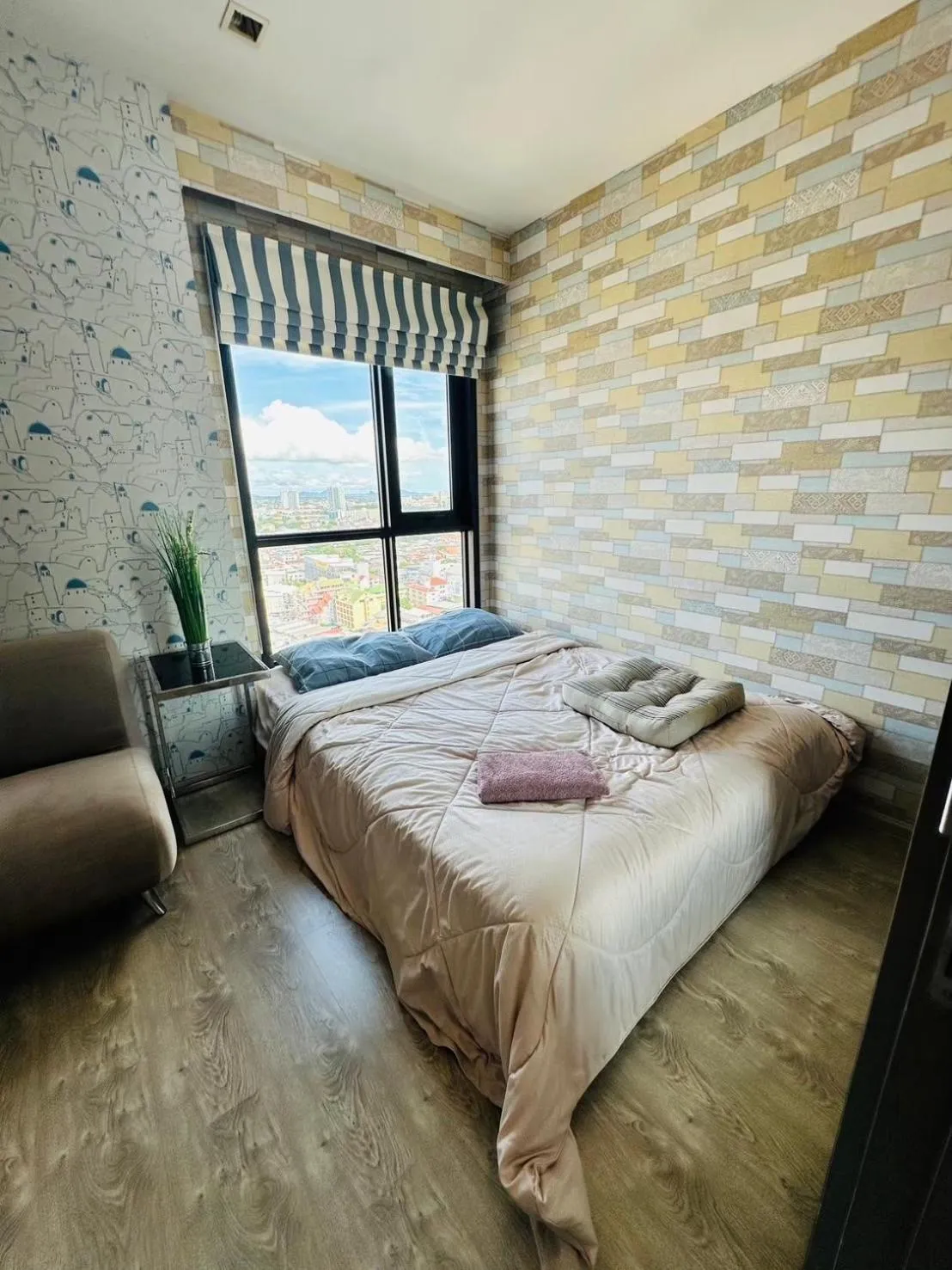 Bed in The Base Central Pattaya