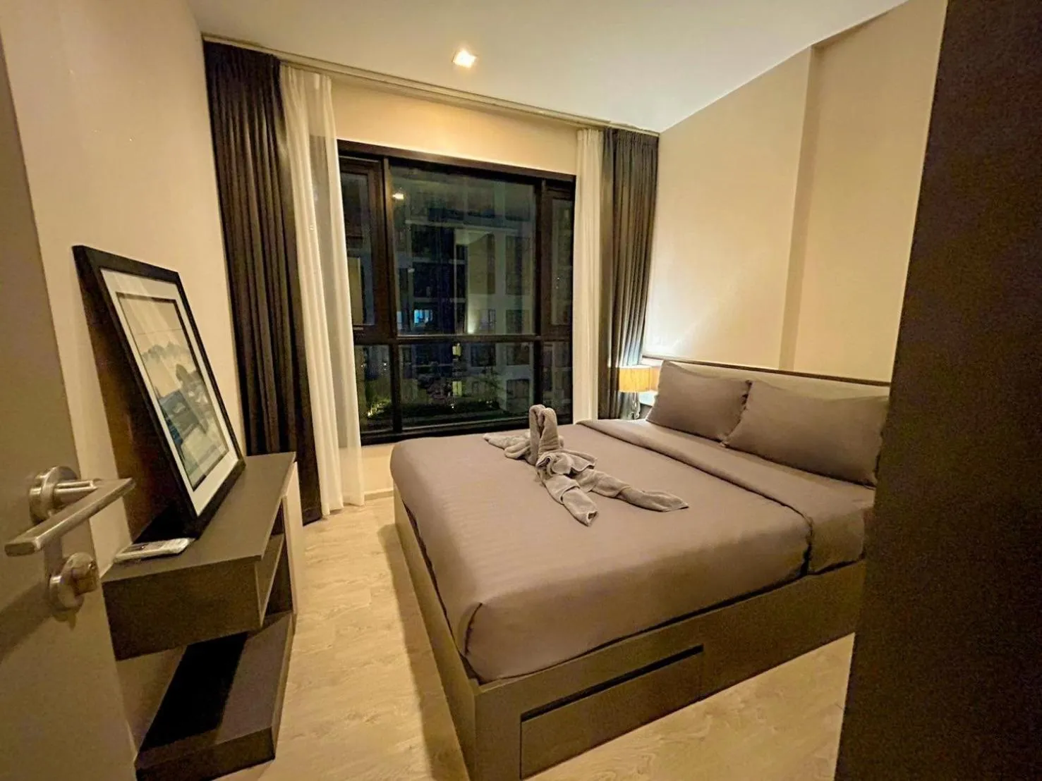 Bed in The Base Central Pattaya