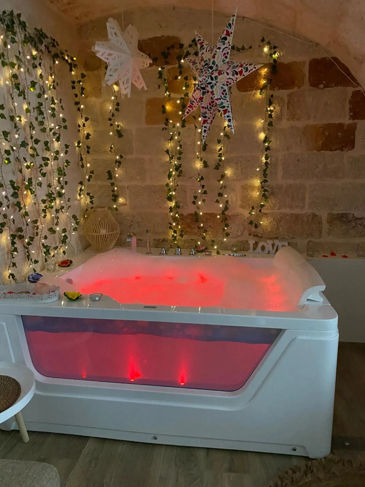Hot Tub in Stella Marina Luxury