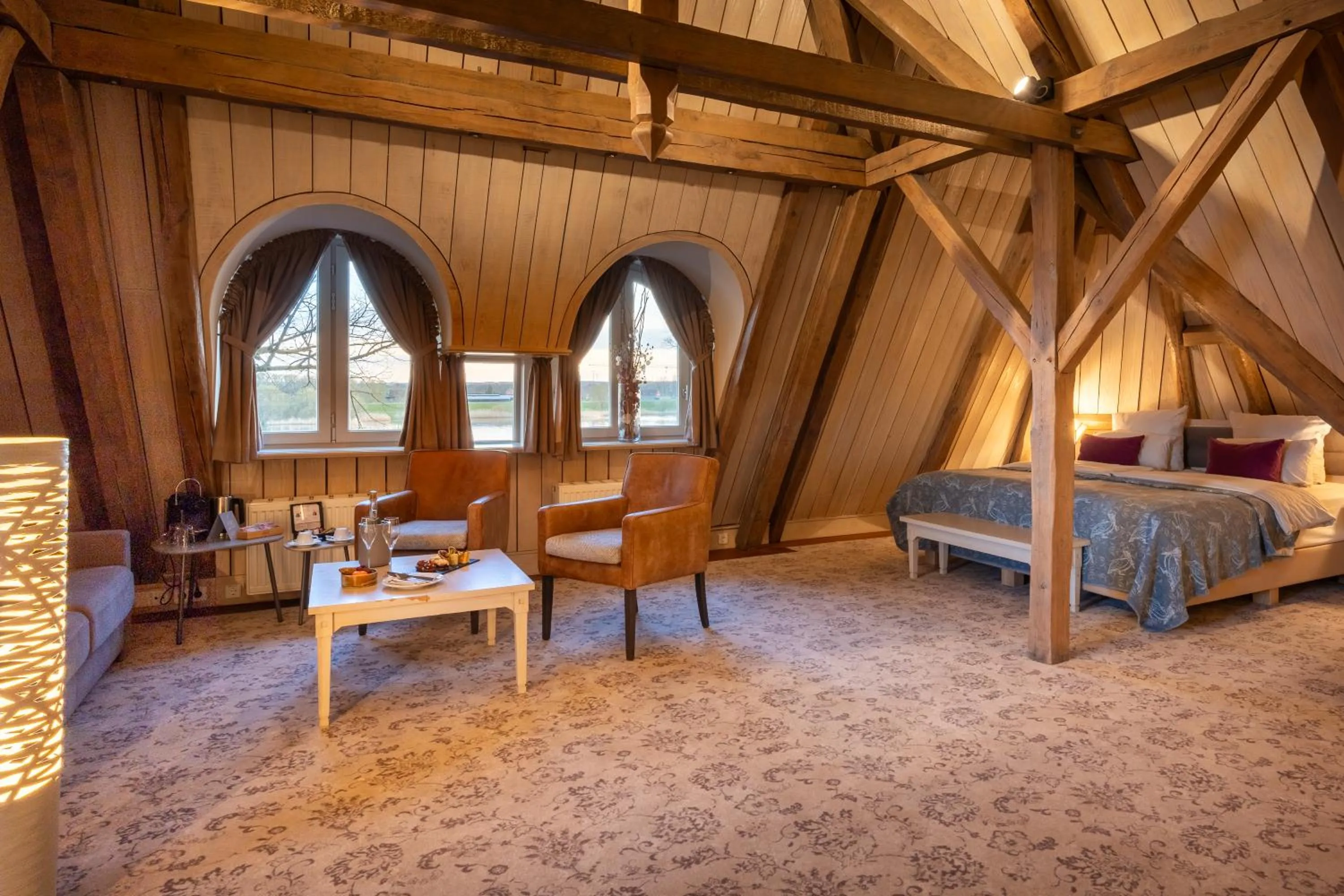 Photo of the whole room, Bed in Traditionshaus by Zollenspieker Fährhaus