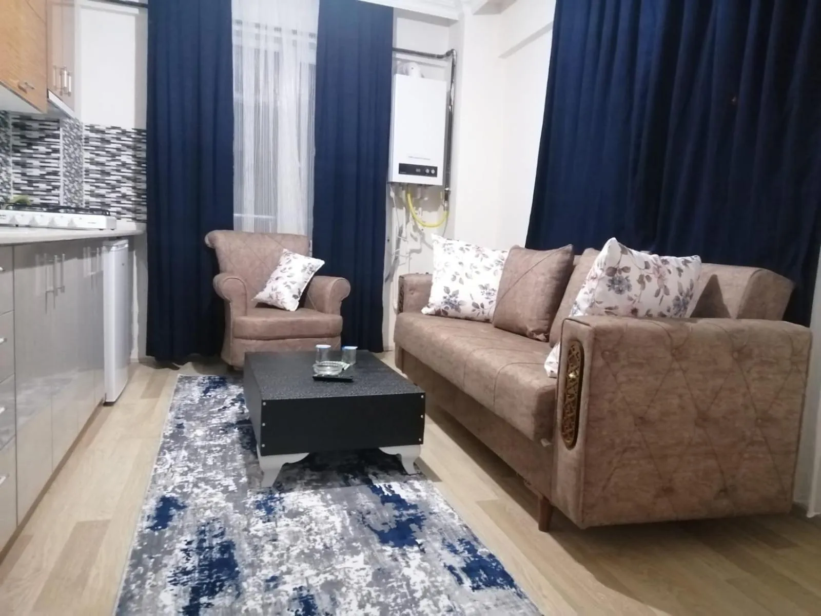 Living room in AYDOĞDU SUİT OTEL