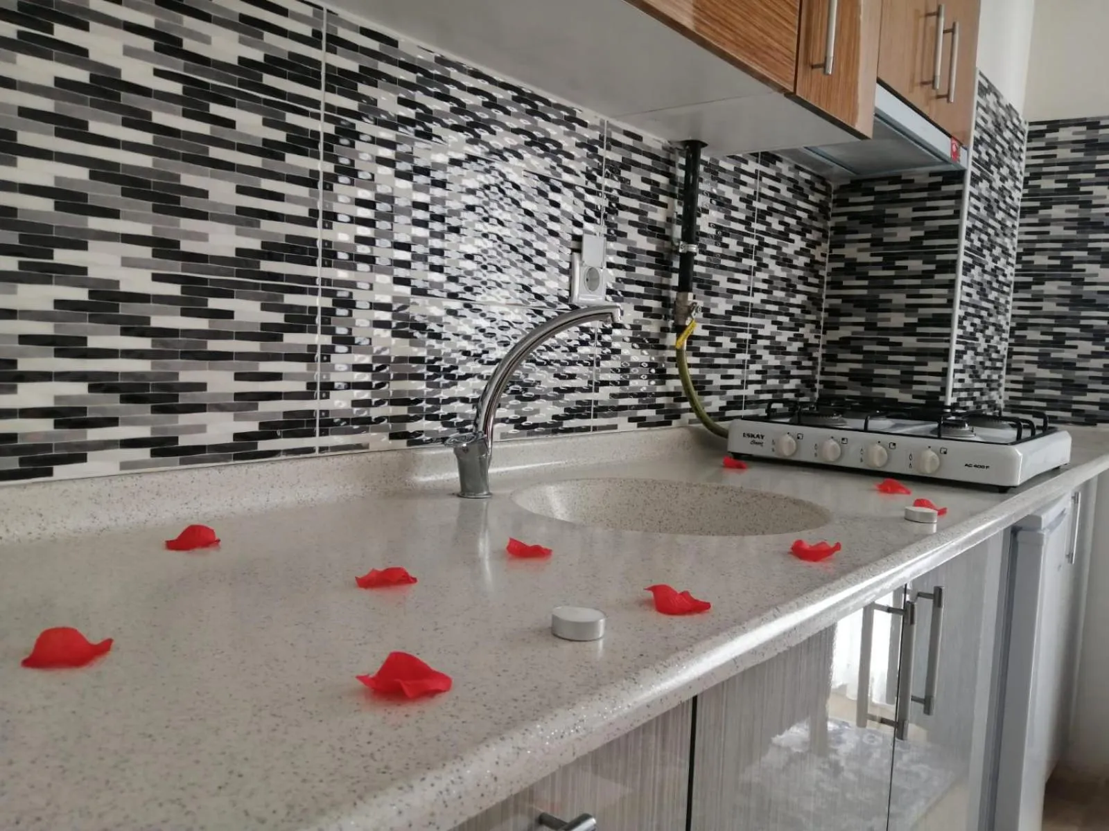 Kitchen or kitchenette in AYDOĞDU SUİT OTEL