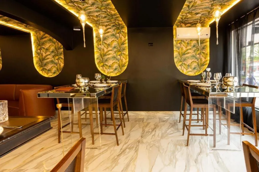 Restaurant/places to eat in HOTEL PIACENTINI