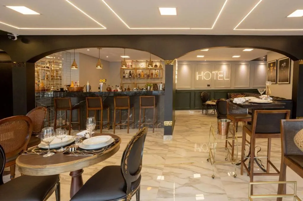 Restaurant/places to eat in HOTEL PIACENTINI