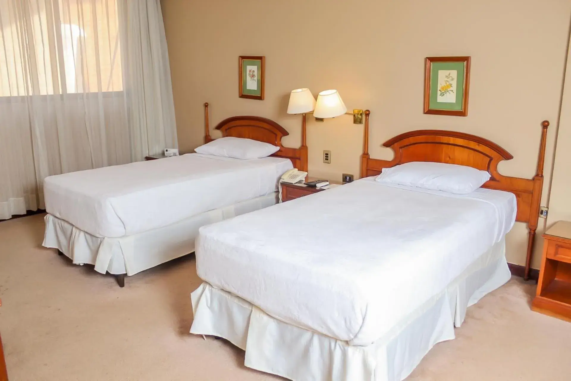 Bed in Nobile Suites Excelsior Asuncion Bed in Nobile Suites Excelsior Asuncion