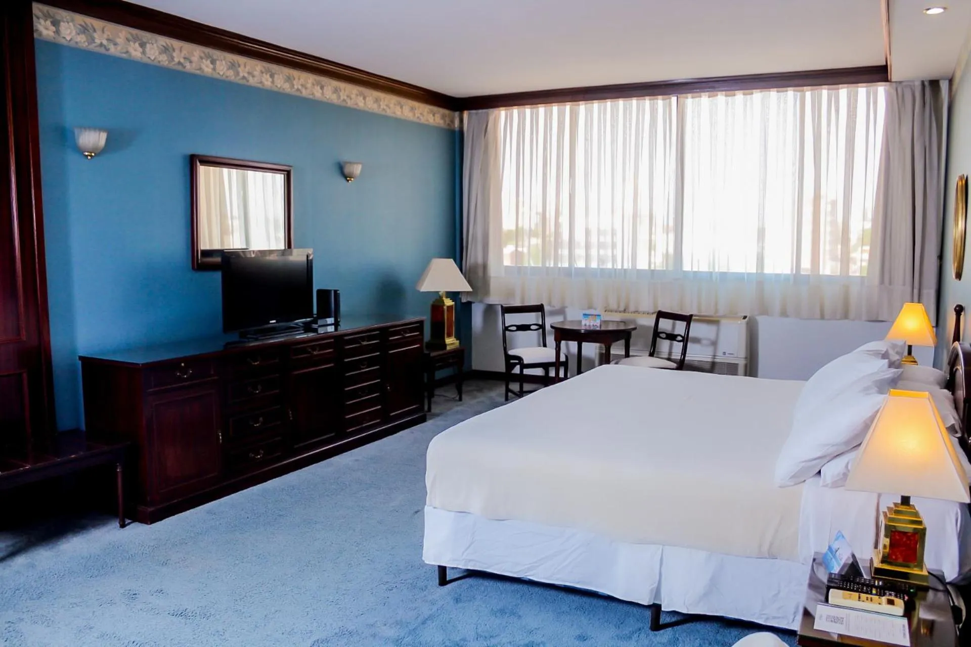 Bed in Nobile Suites Excelsior Asuncion