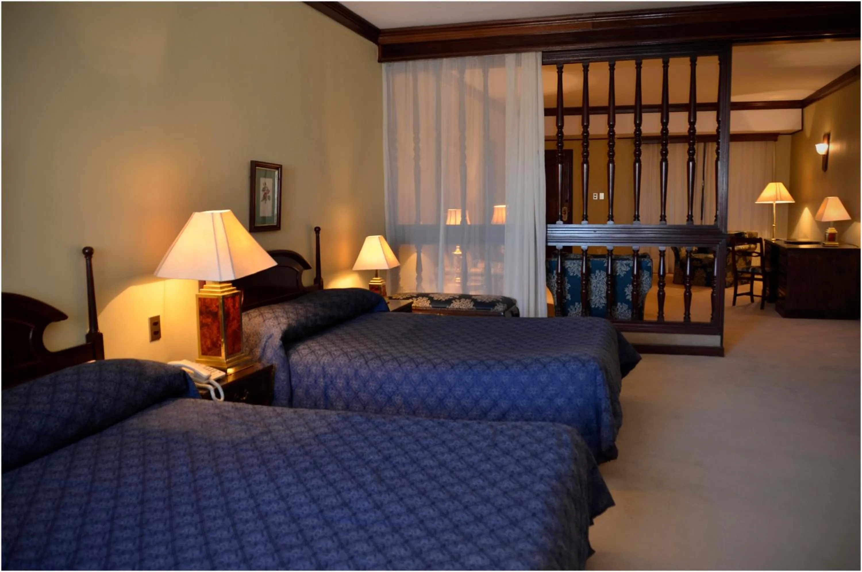 Photo of the whole room, Bed in Nobile Suites Excelsior Asuncion