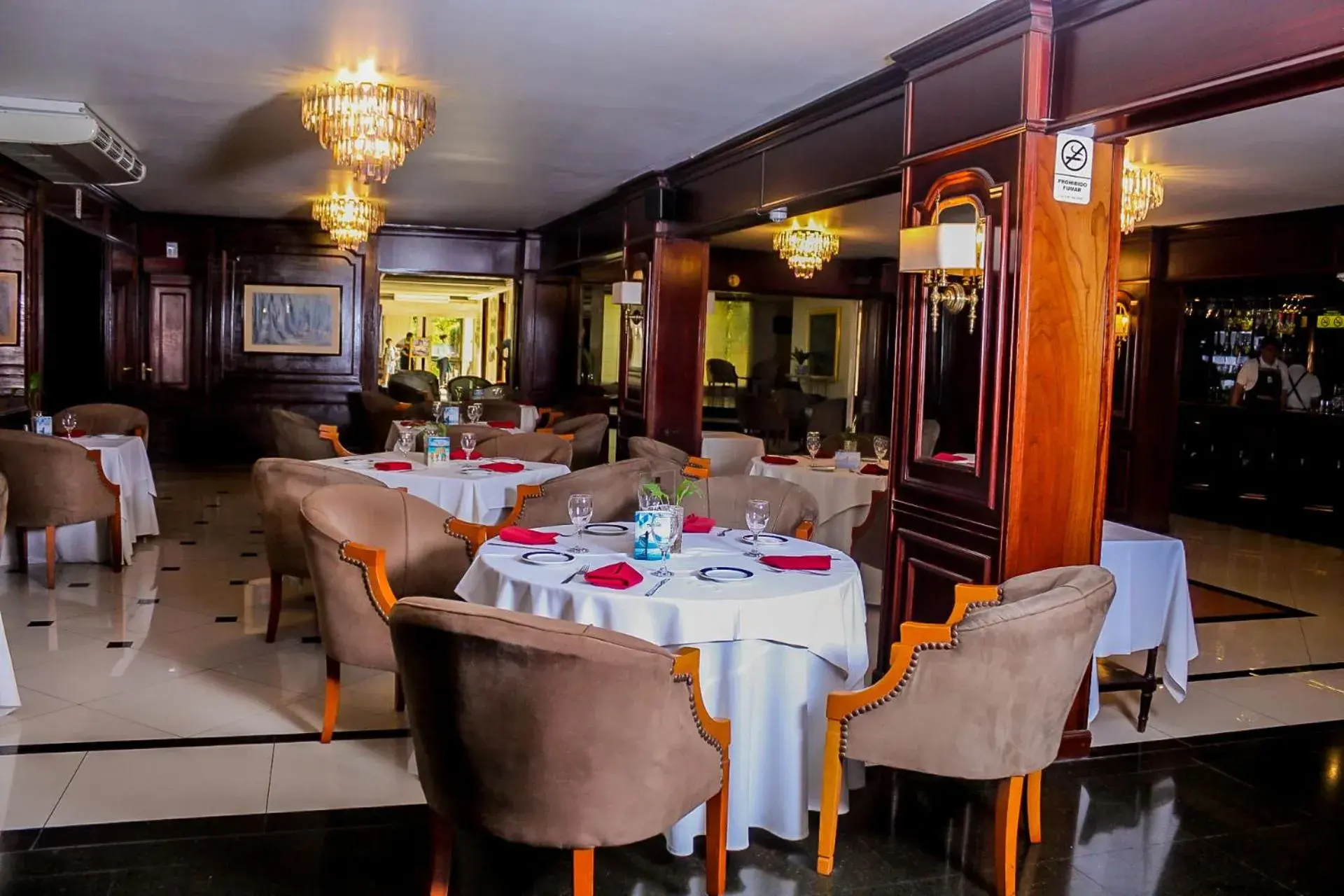 Restaurant/places to eat in Nobile Suites Excelsior Asuncion Restaurant/places to eat in Nobile Suites Excelsior Asuncion