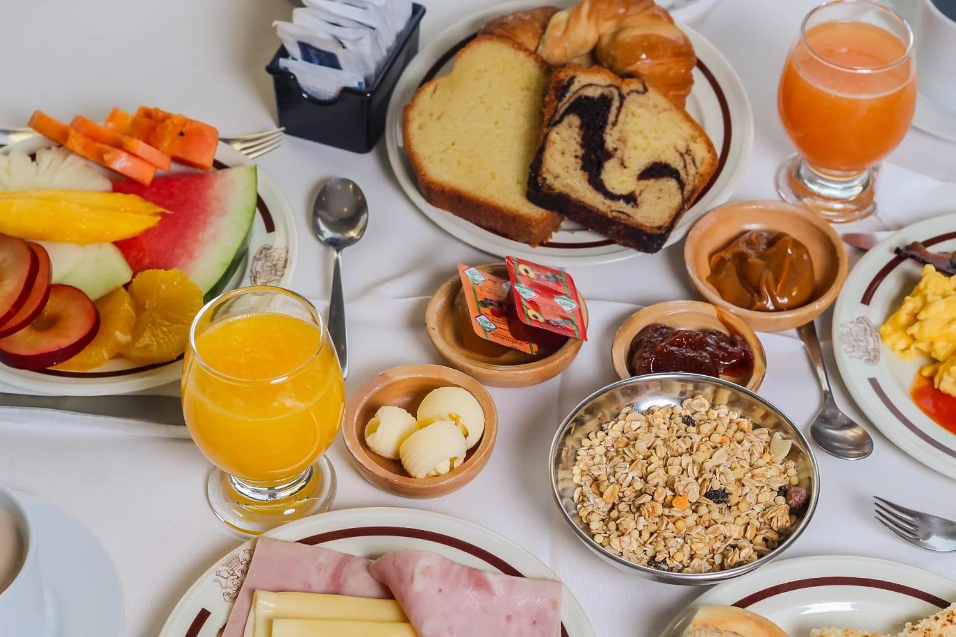 Breakfast in Nobile Suites Excelsior Asuncion