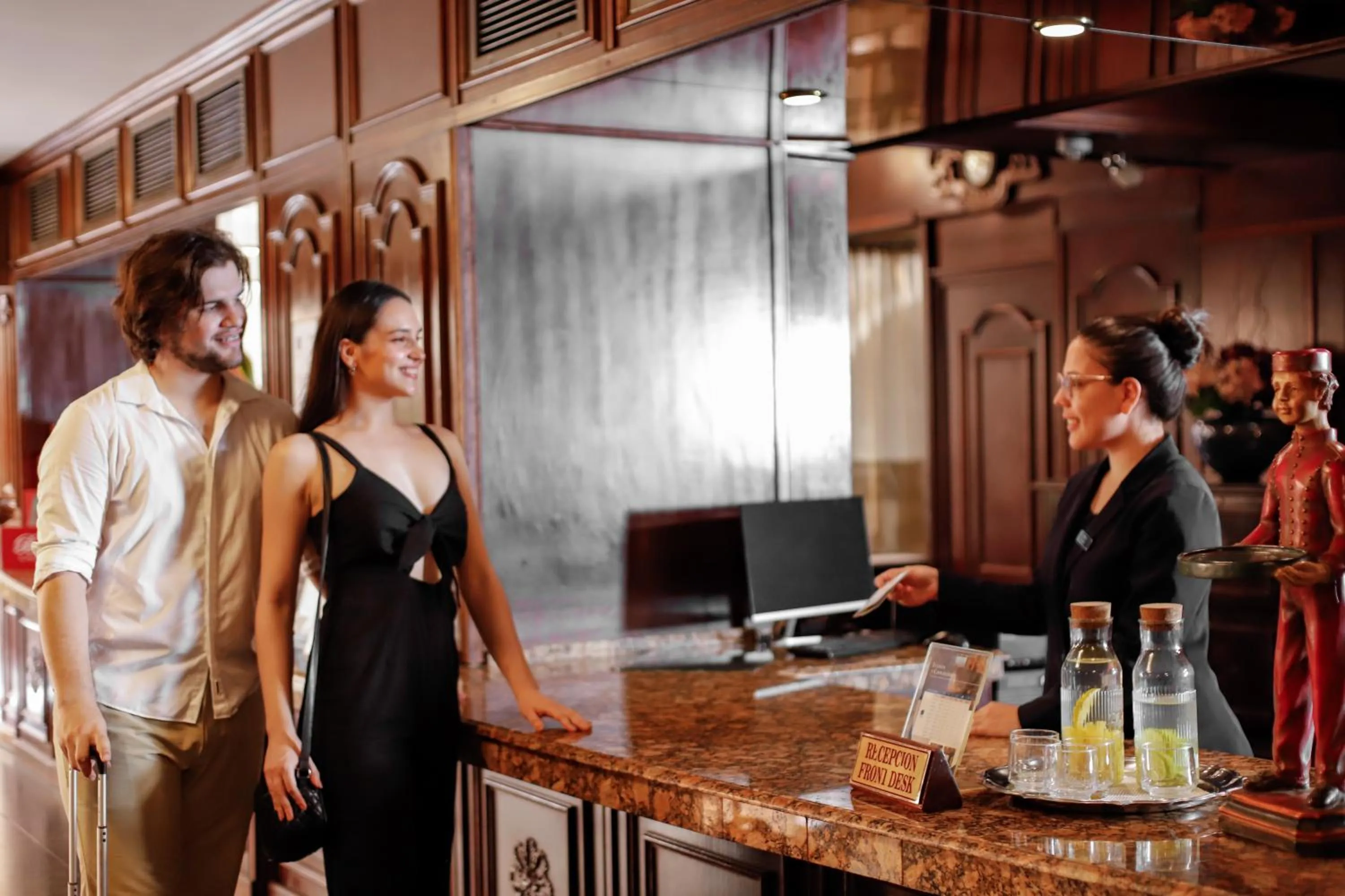 Lobby or reception in Nobile Suites Excelsior Asuncion