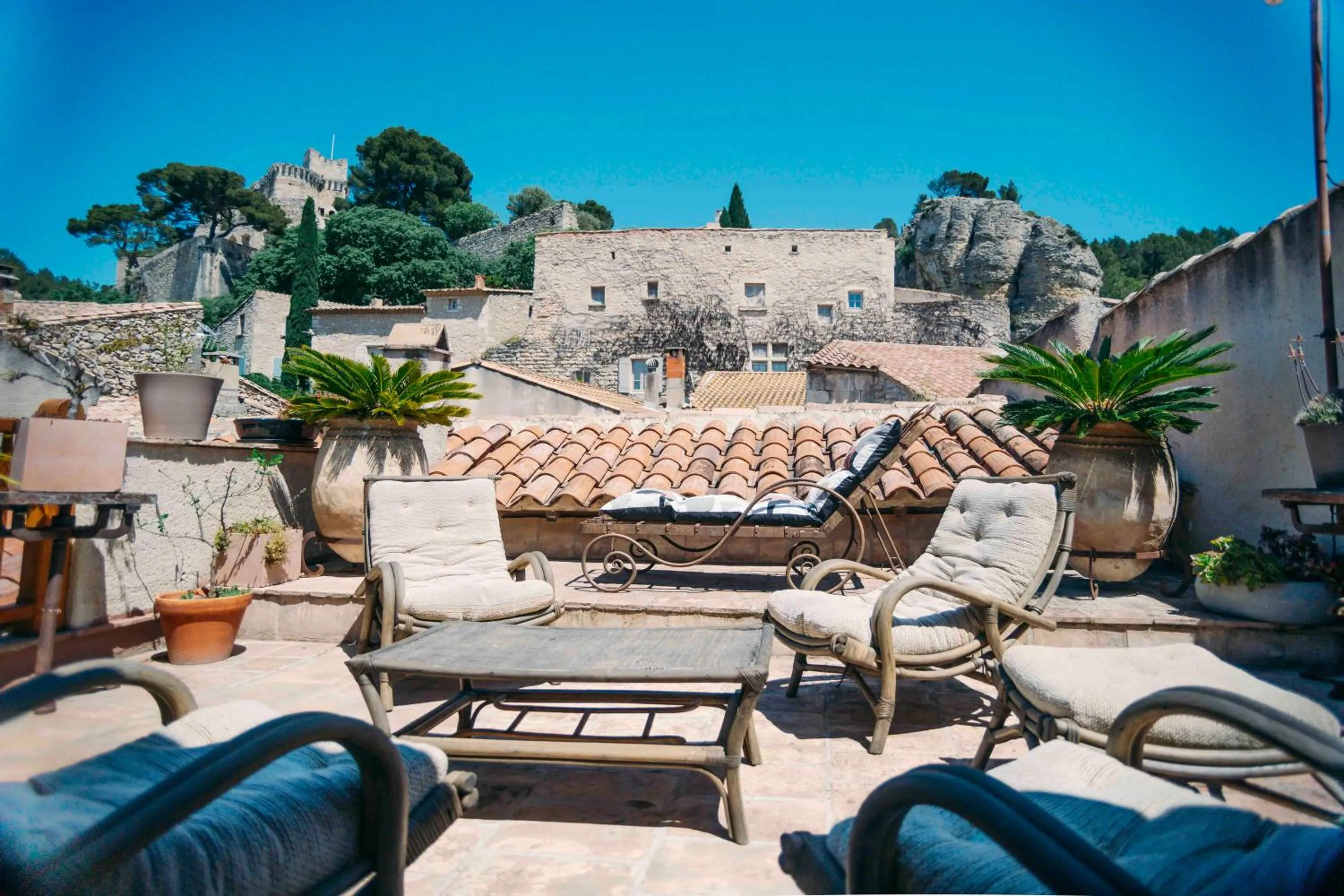 LA CASA DE BOULBON